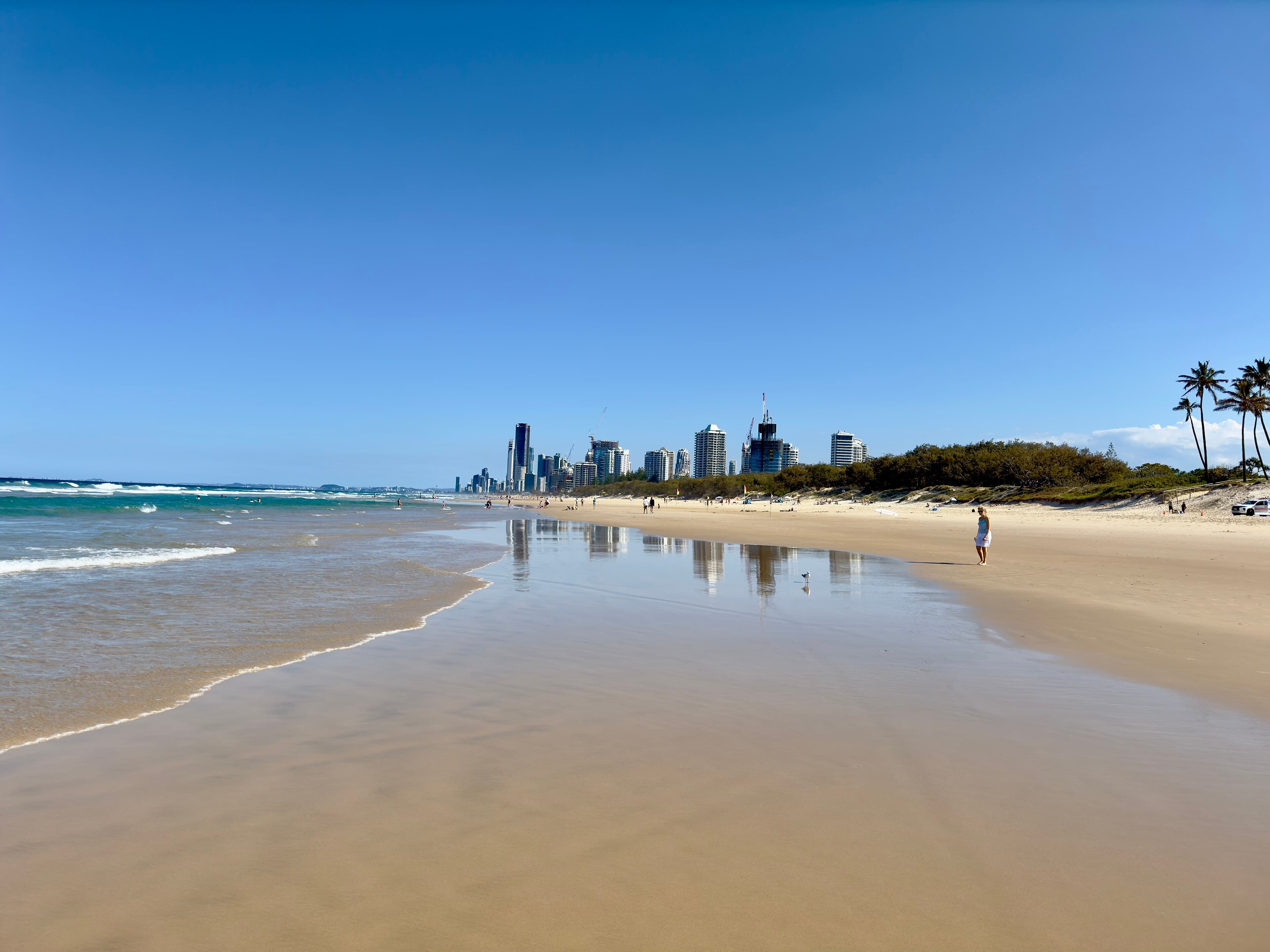 Gold Coast Nightlife: The Best Bars & Live Music