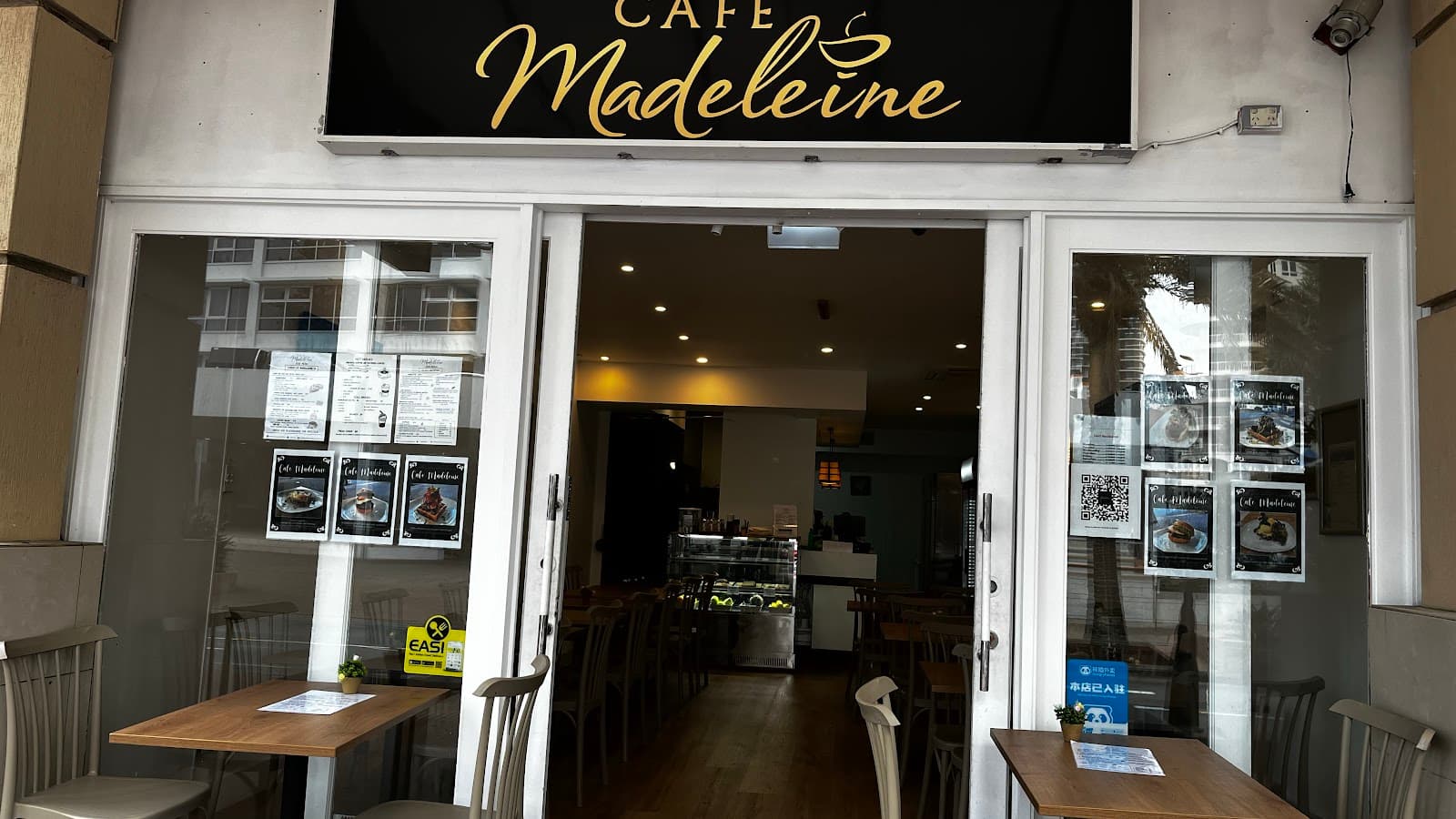 Cafe Madeleine — Surfers Paradise, Gold Coast