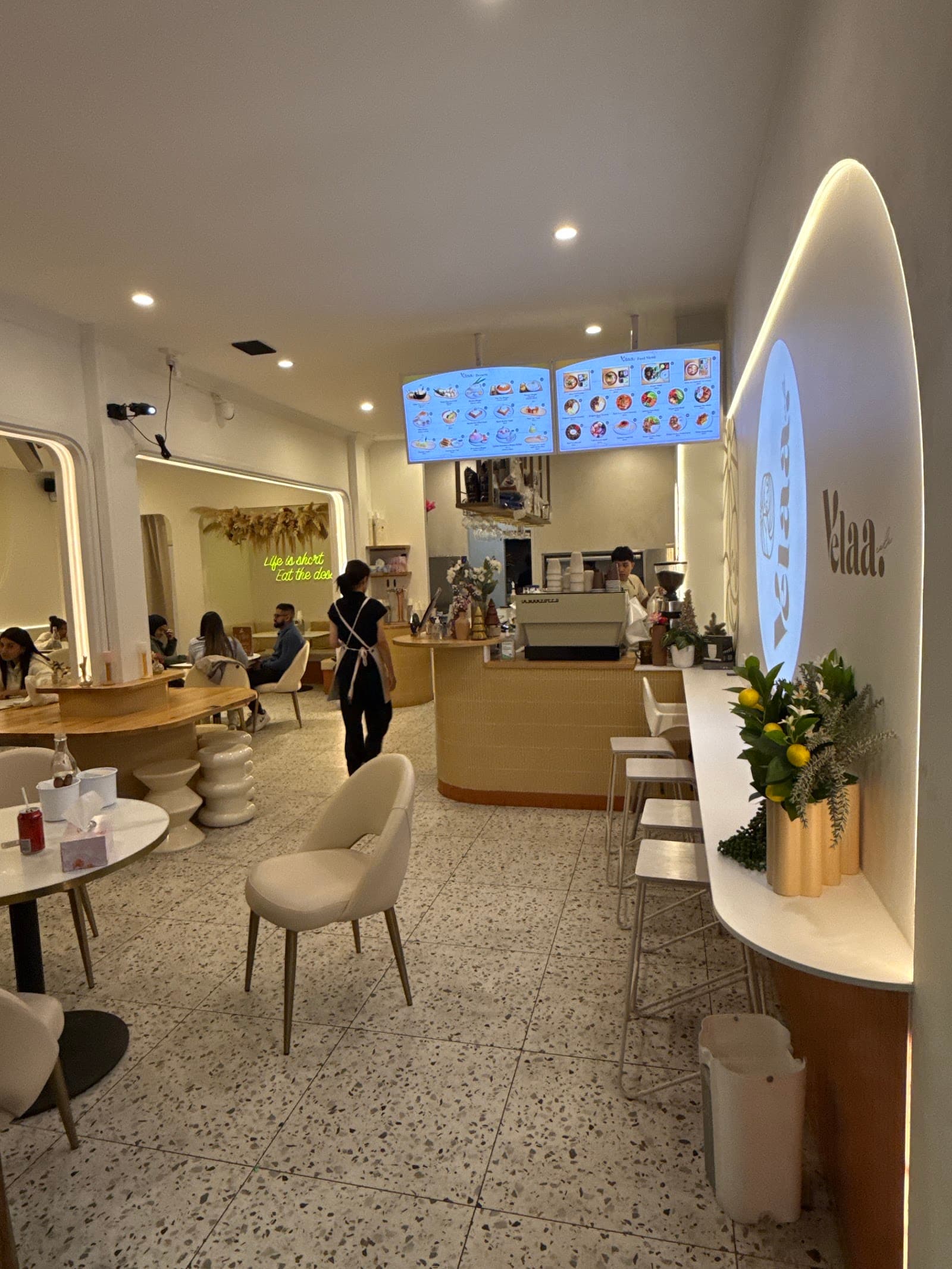 Velaa Cafe — Surfers Paradise, Gold Coast