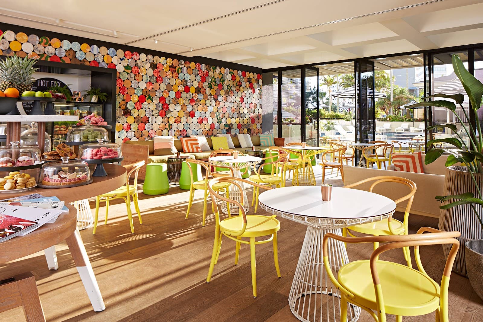 Fixx Cafe and Lounge — Main Beach, Gold Coast