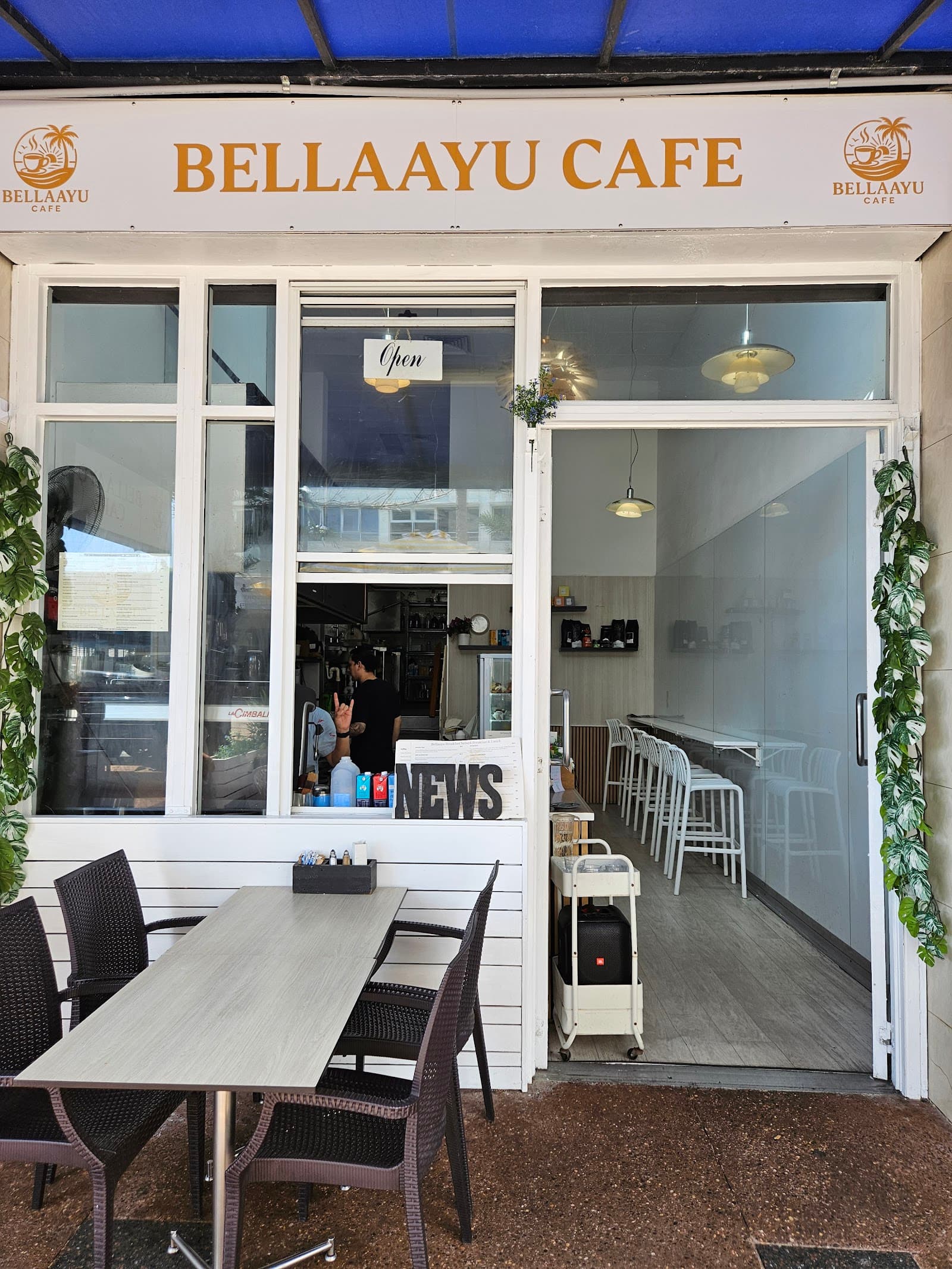 BELLAAYU CAFE — Main Beach, Gold Coast