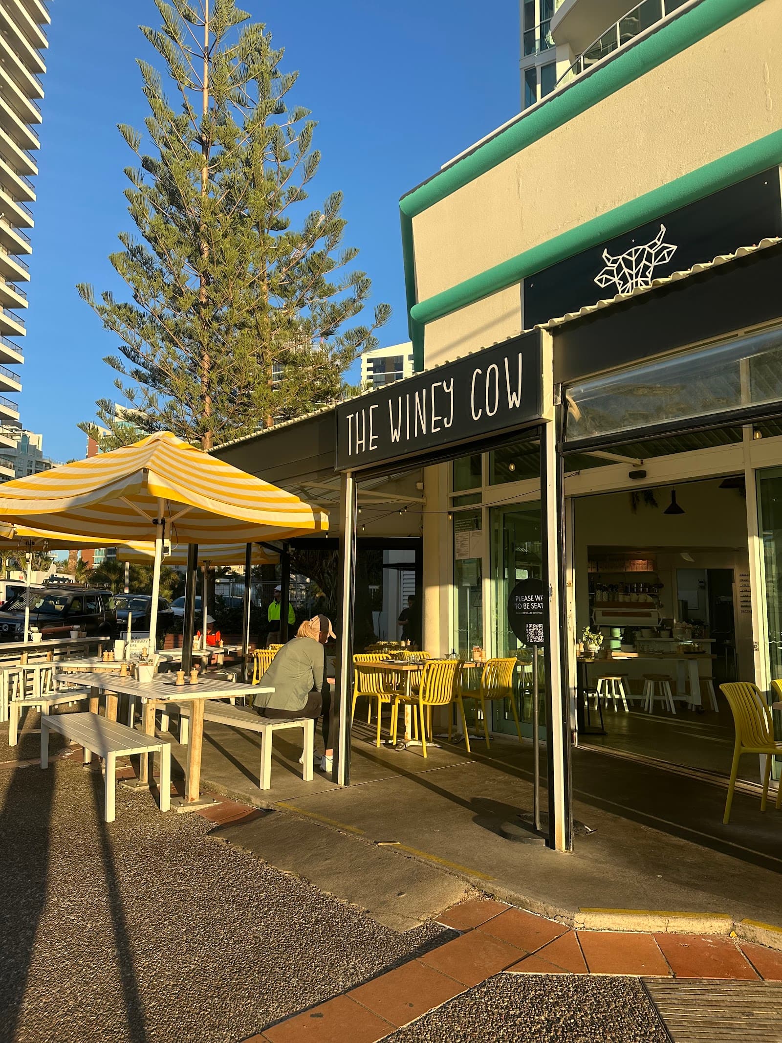 The Winey Cow — Main Beach, Gold Coast