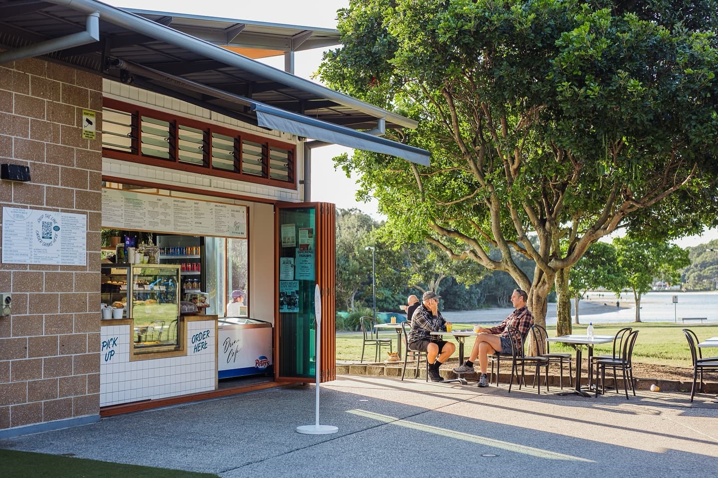 Dune Cafe, Currumbin — Currumbin, Gold Coast