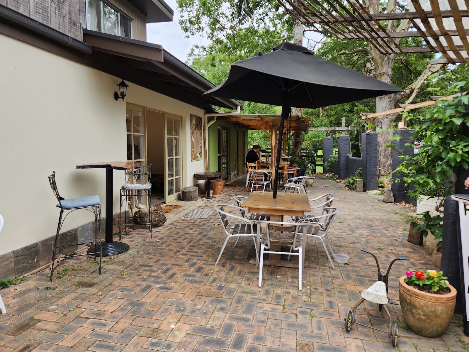 Currumbin Valley Rock Pool Cafe and Store — Currumbin, Gold Coast
