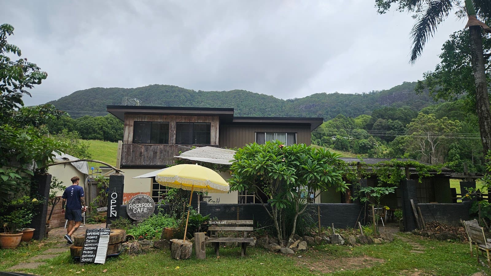 Currumbin Valley Rock Pool Cafe and Store — Currumbin, Gold Coast