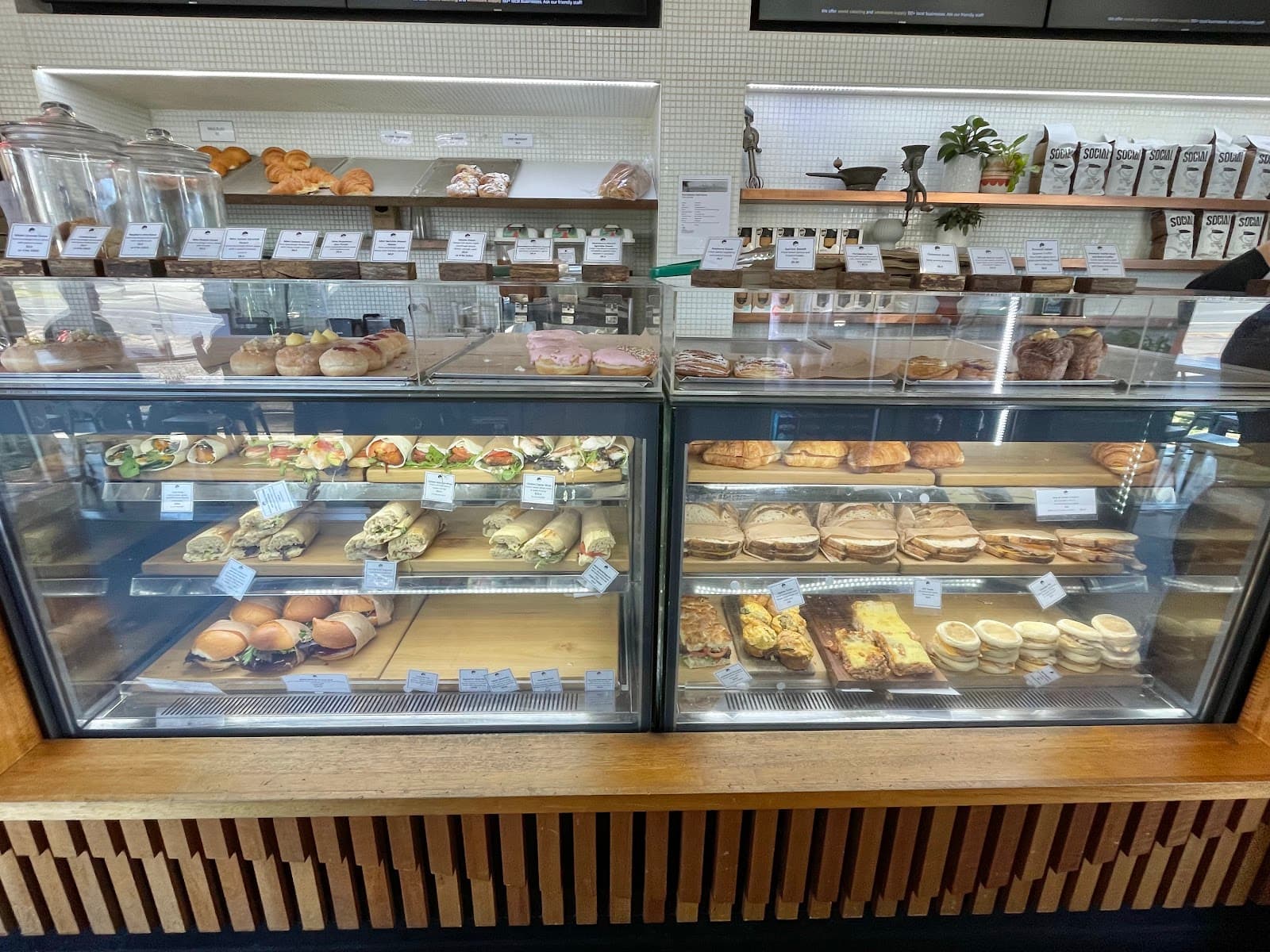 Fuel Bakehouse Currumbin — Currumbin, Gold Coast