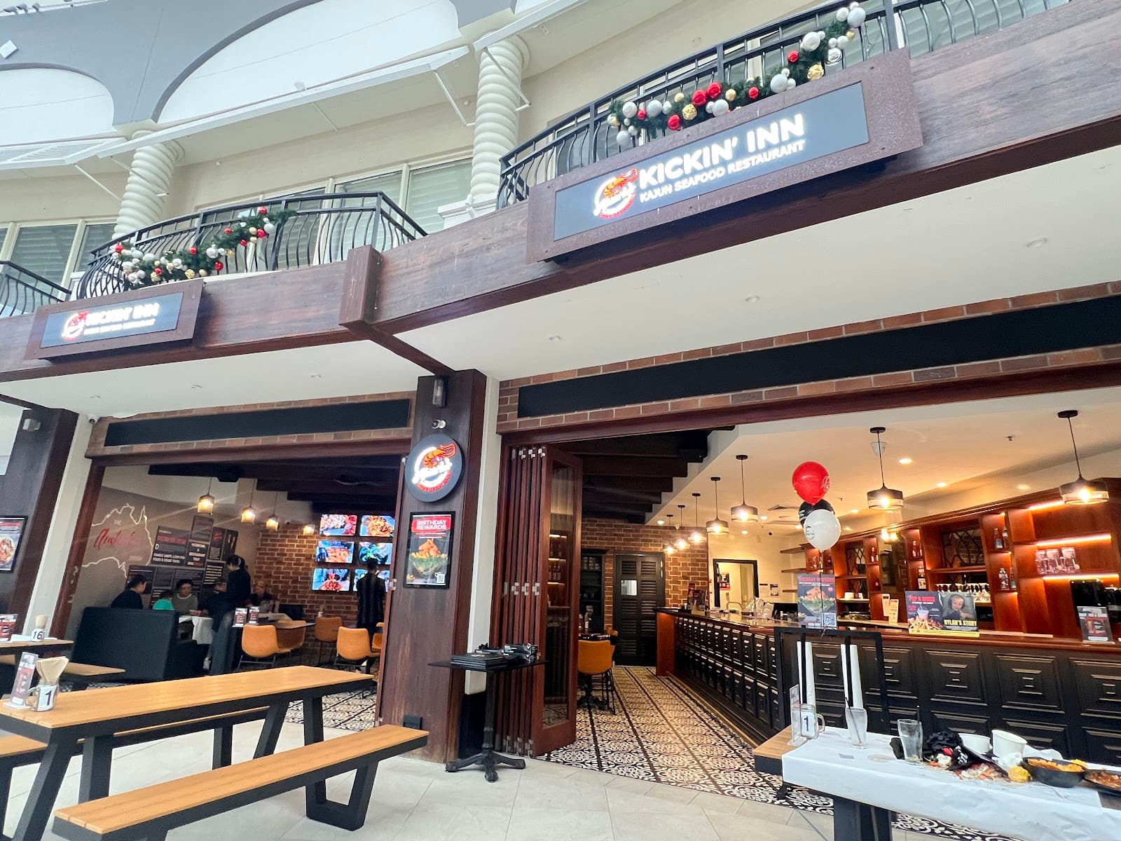 Kickin'Inn Surfers Paradise — Surfers Paradise, Gold Coast