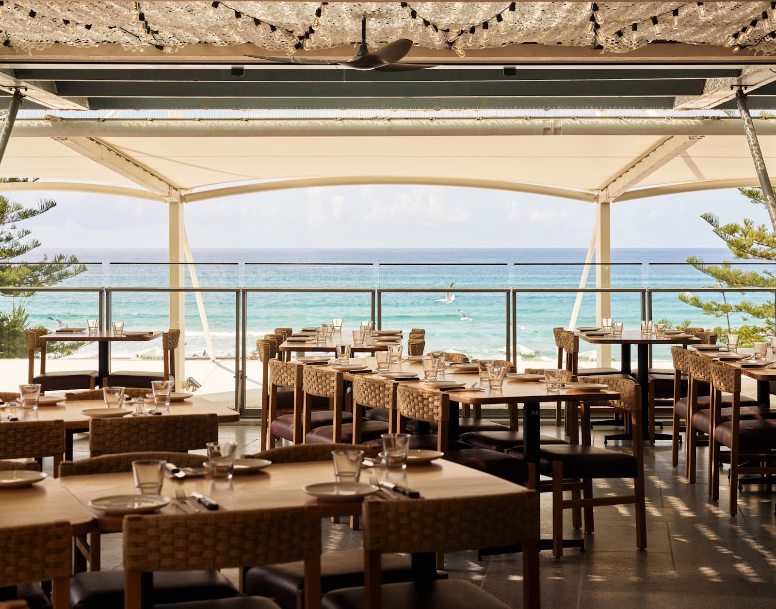 Hurricane's Grill & Bar Surfers Paradise — Surfers Paradise, Gold Coast