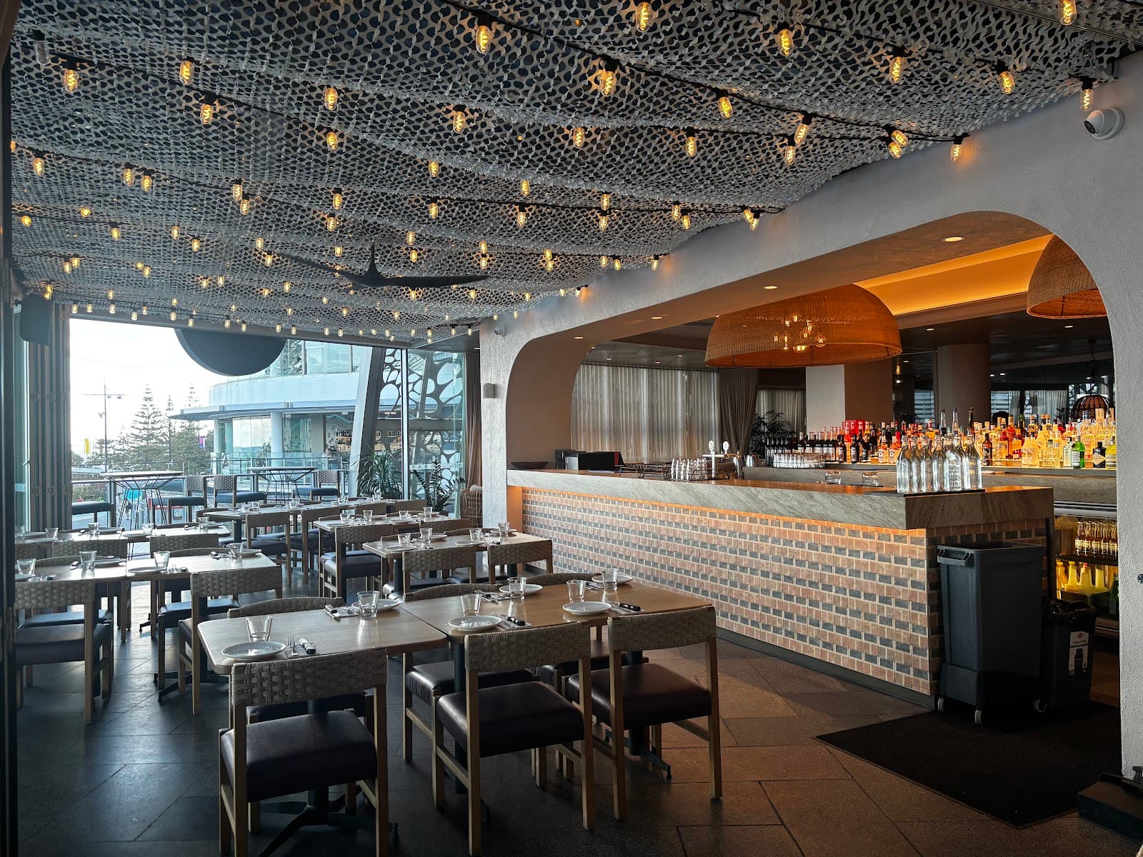 Hurricane's Grill & Bar Surfers Paradise — Surfers Paradise, Gold Coast