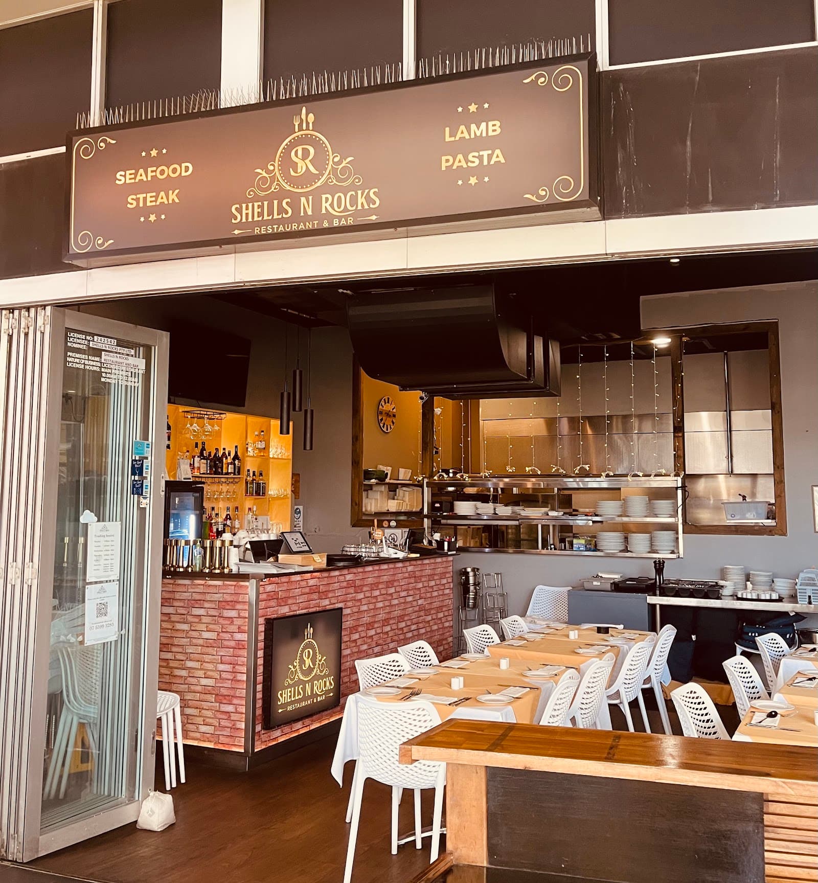 Shells N Rocks Restaurant and Bar — Coolangatta, Gold Coast