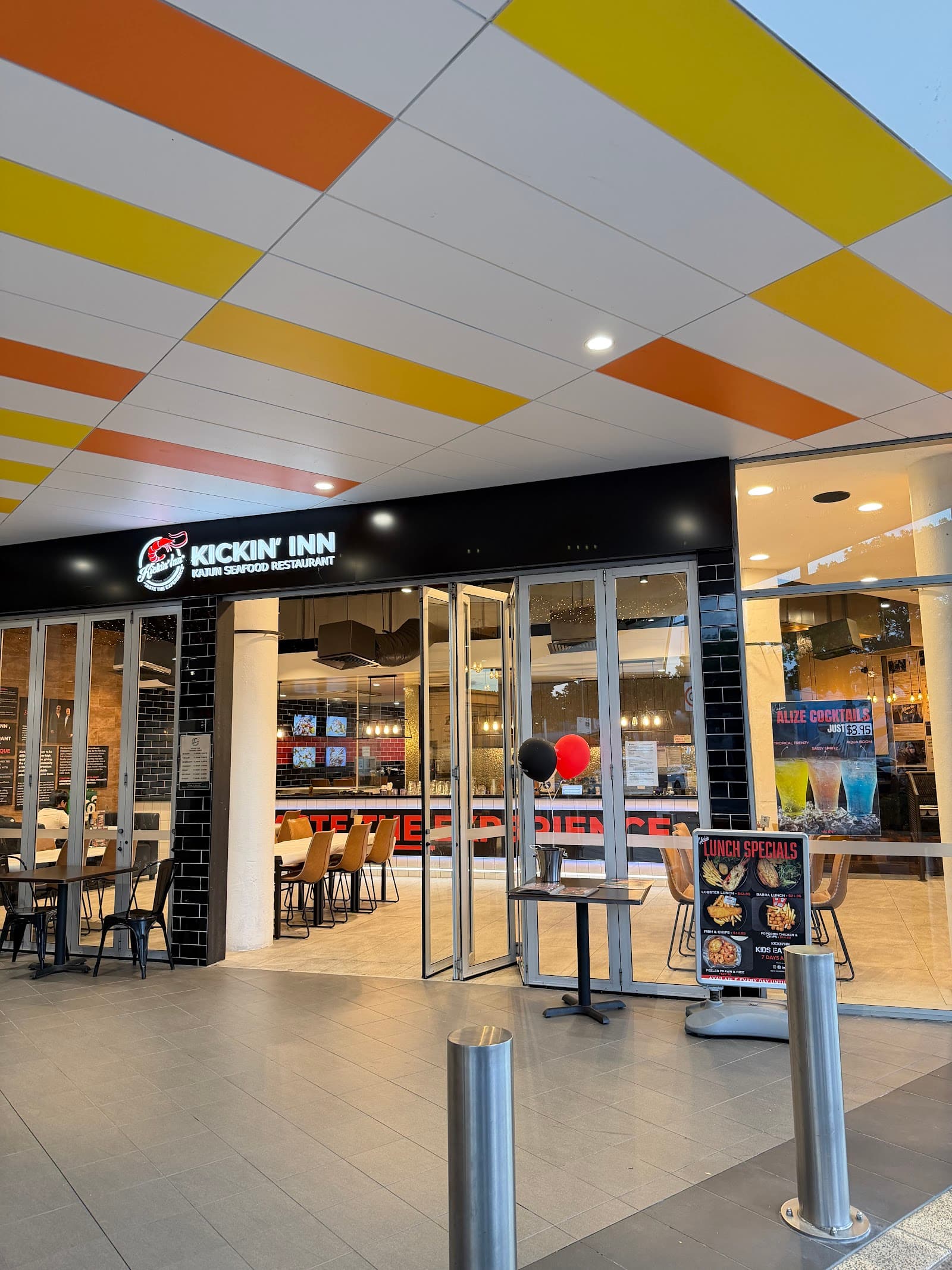 kickin'Inn Southport — Southport, Gold Coast