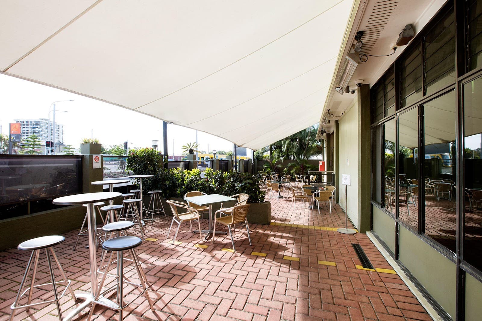 Anglers Arms Hotel — Southport, Gold Coast