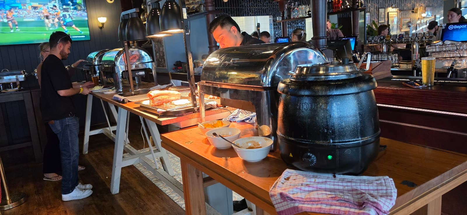 Fig 'n' Fox — Surfers Paradise, Gold Coast