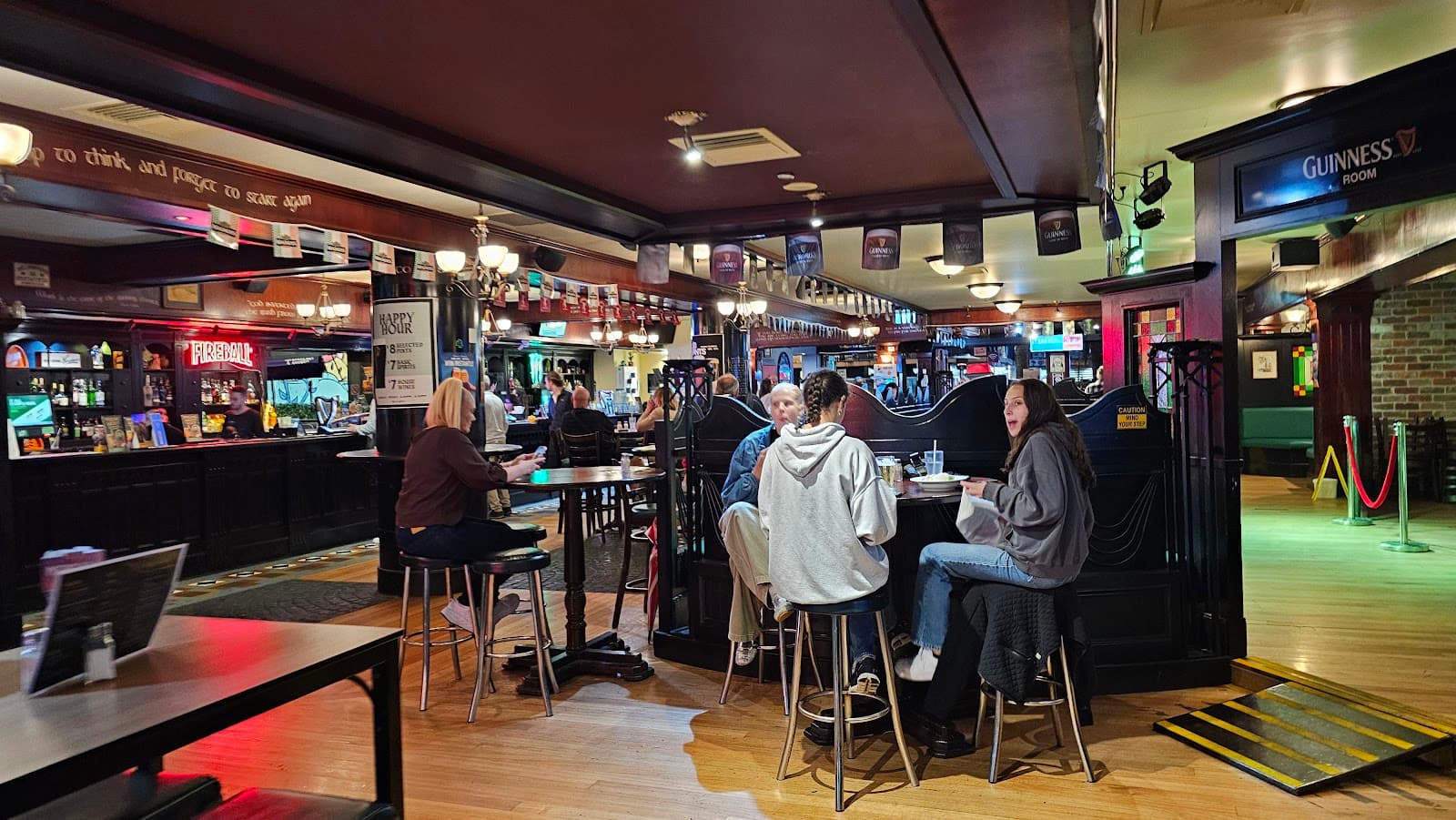 Waxy's Irish Pub and Skyline Roof Top Bar — Surfers Paradise, Gold Coast