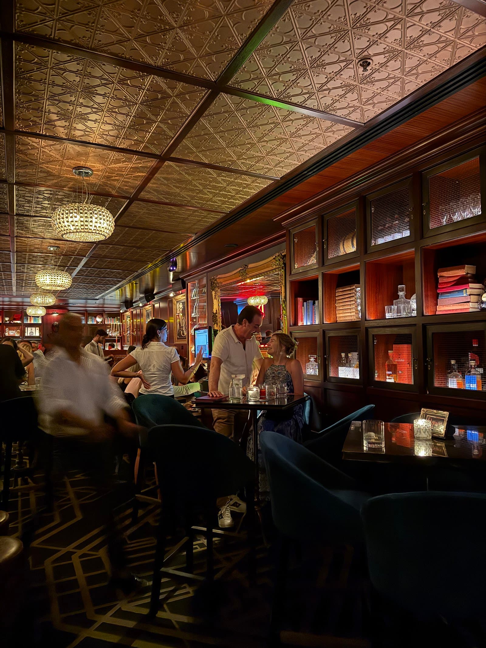 Roosevelt Lounge — Broadbeach, Gold Coast