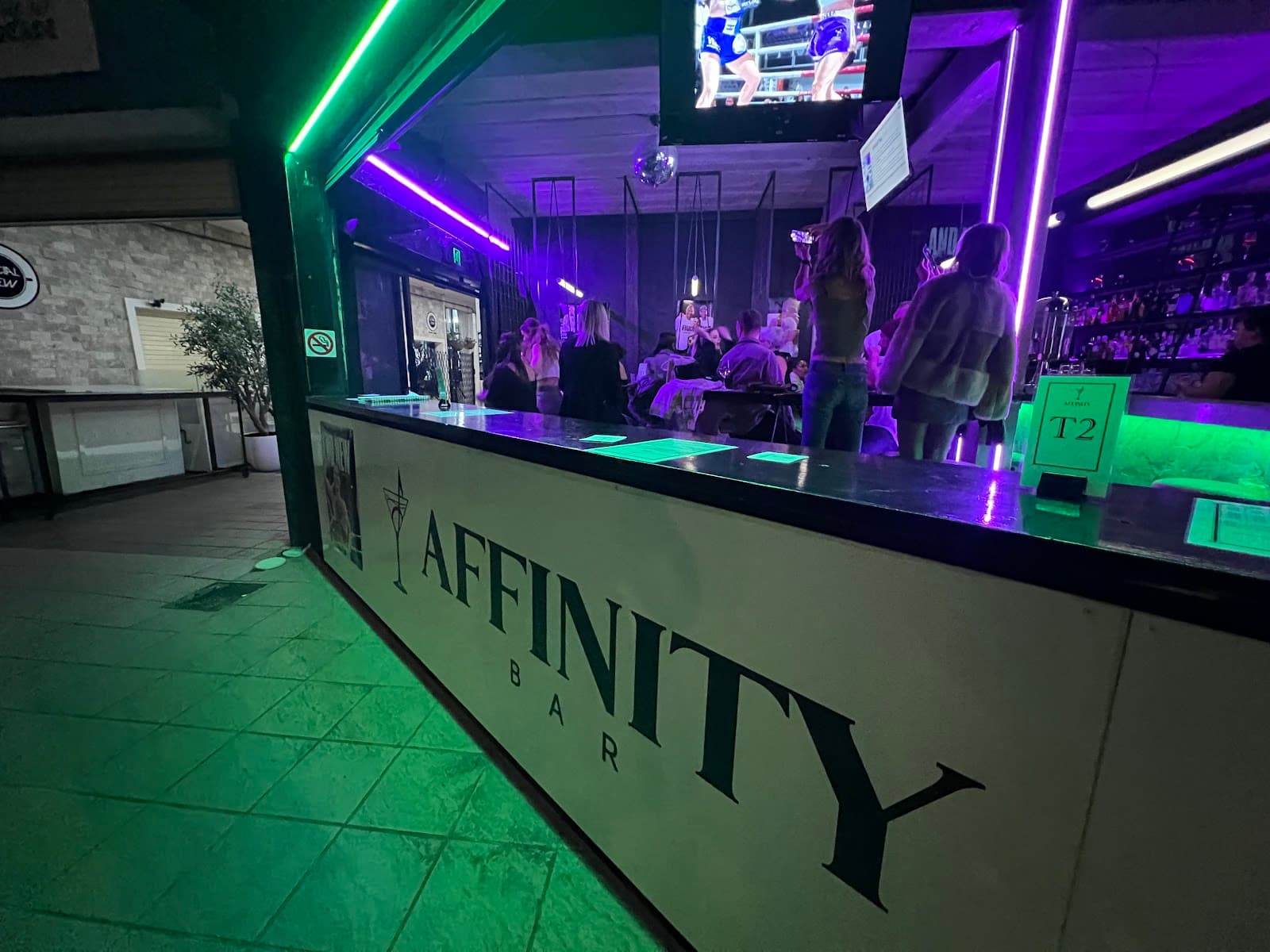 Affinity Bar Burleigh — Burleigh Heads, Gold Coast