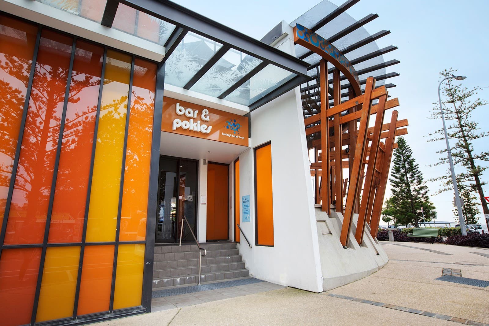 Burleigh Heads Hotel — Burleigh Heads, Gold Coast
