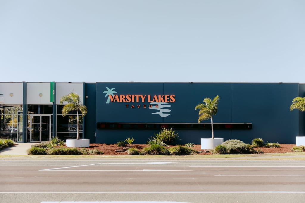 Varsity Lakes Tavern — Robina, Gold Coast