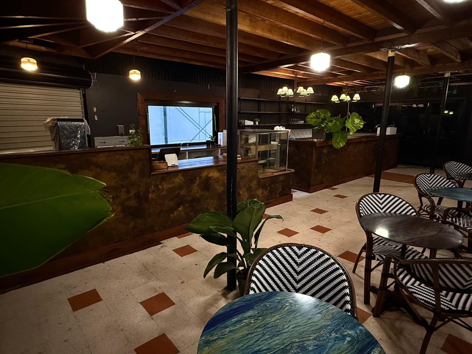 Flipside Cafe & Cocktail Garden — Mermaid Beach, Gold Coast