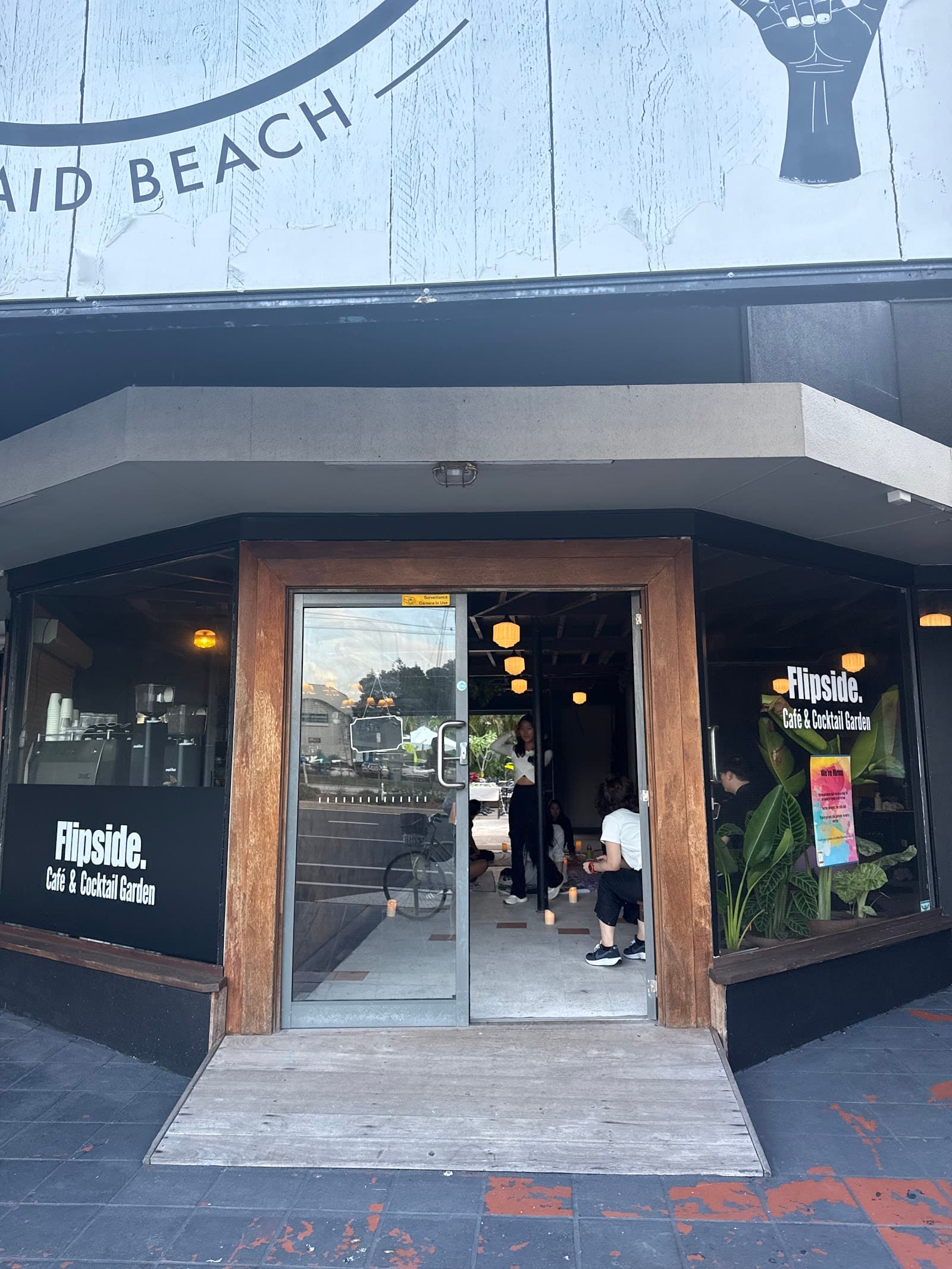 Flipside Cafe & Cocktail Garden — Mermaid Beach, Gold Coast
