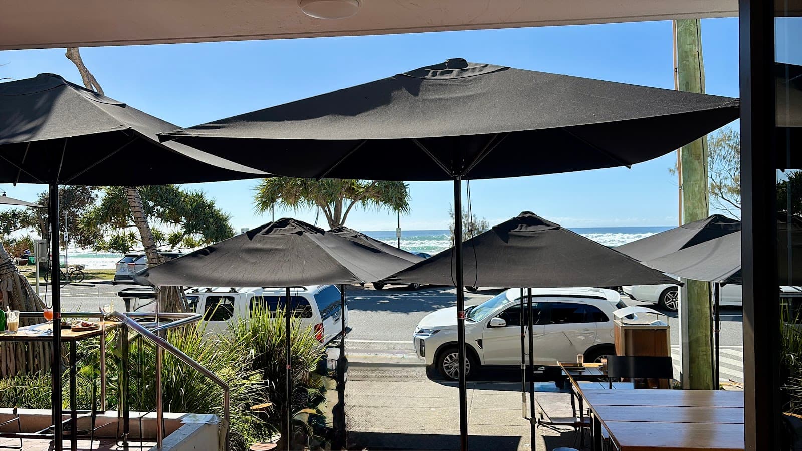 Bruce Bar — Currumbin, Gold Coast