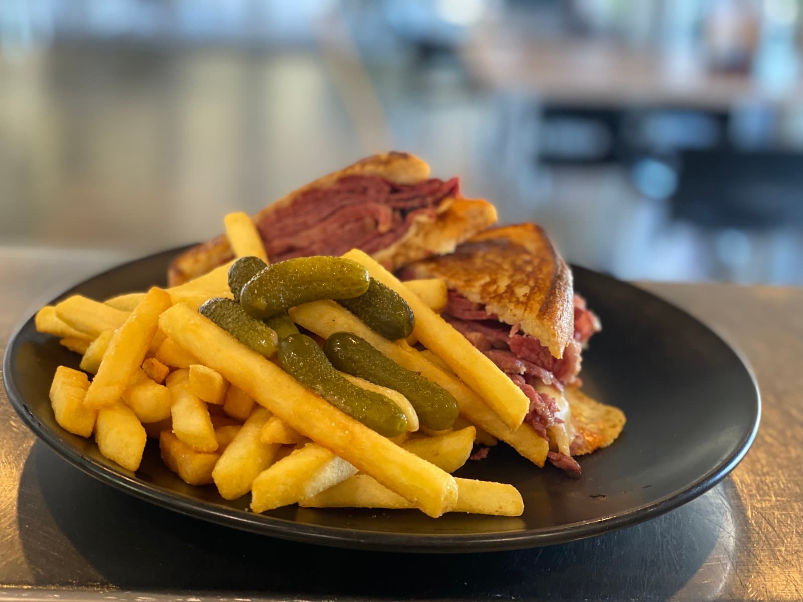 HarbourVue Tavern — Hope Island, Gold Coast