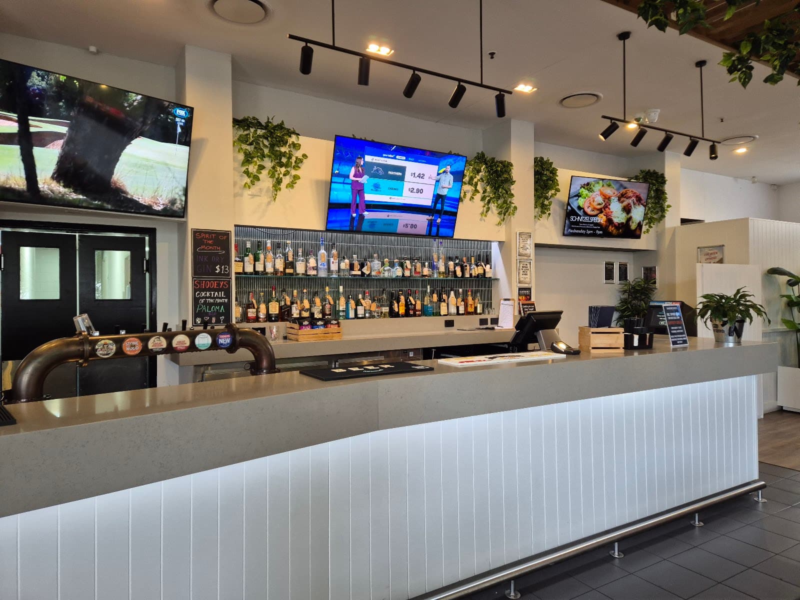 Shooeys — Surfers Paradise, Gold Coast