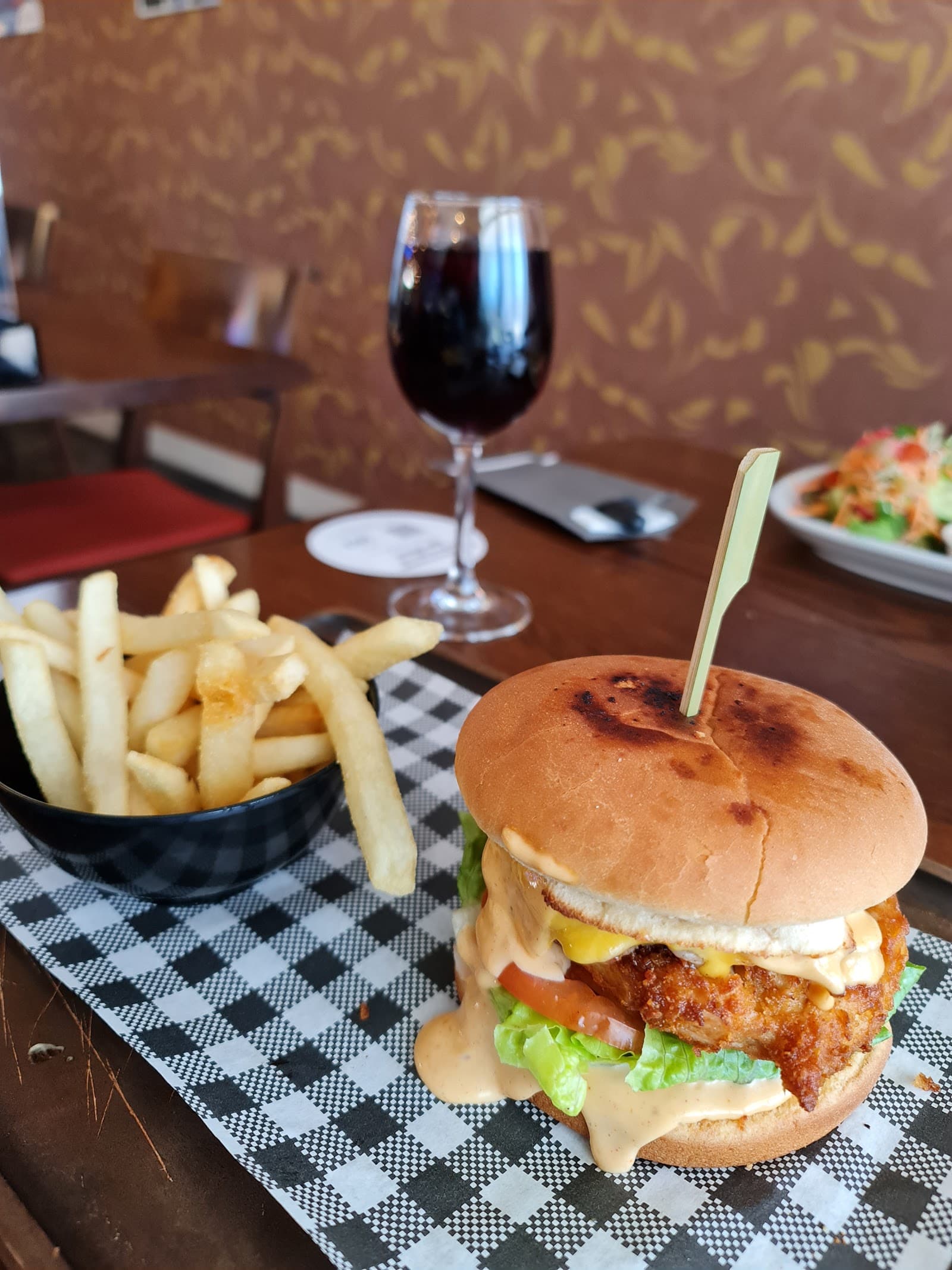 Diamonds Tavern — Robina, Gold Coast