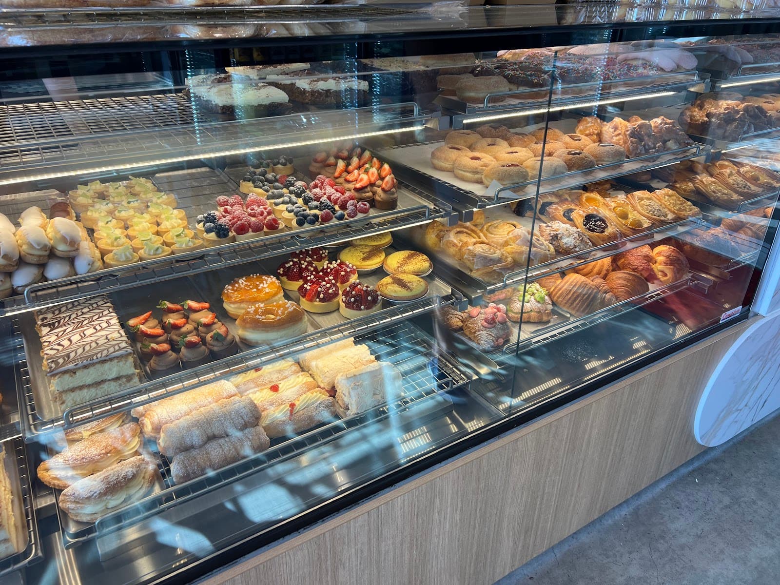 Horners of Sorrento Bakery Patisserie — Mermaid Beach, Gold Coast