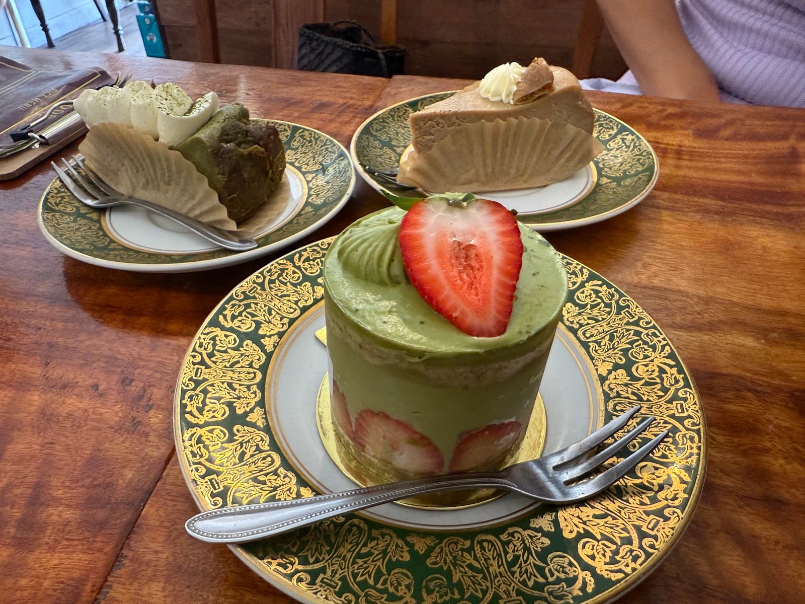 Forest フォレスト — Southport, Gold Coast