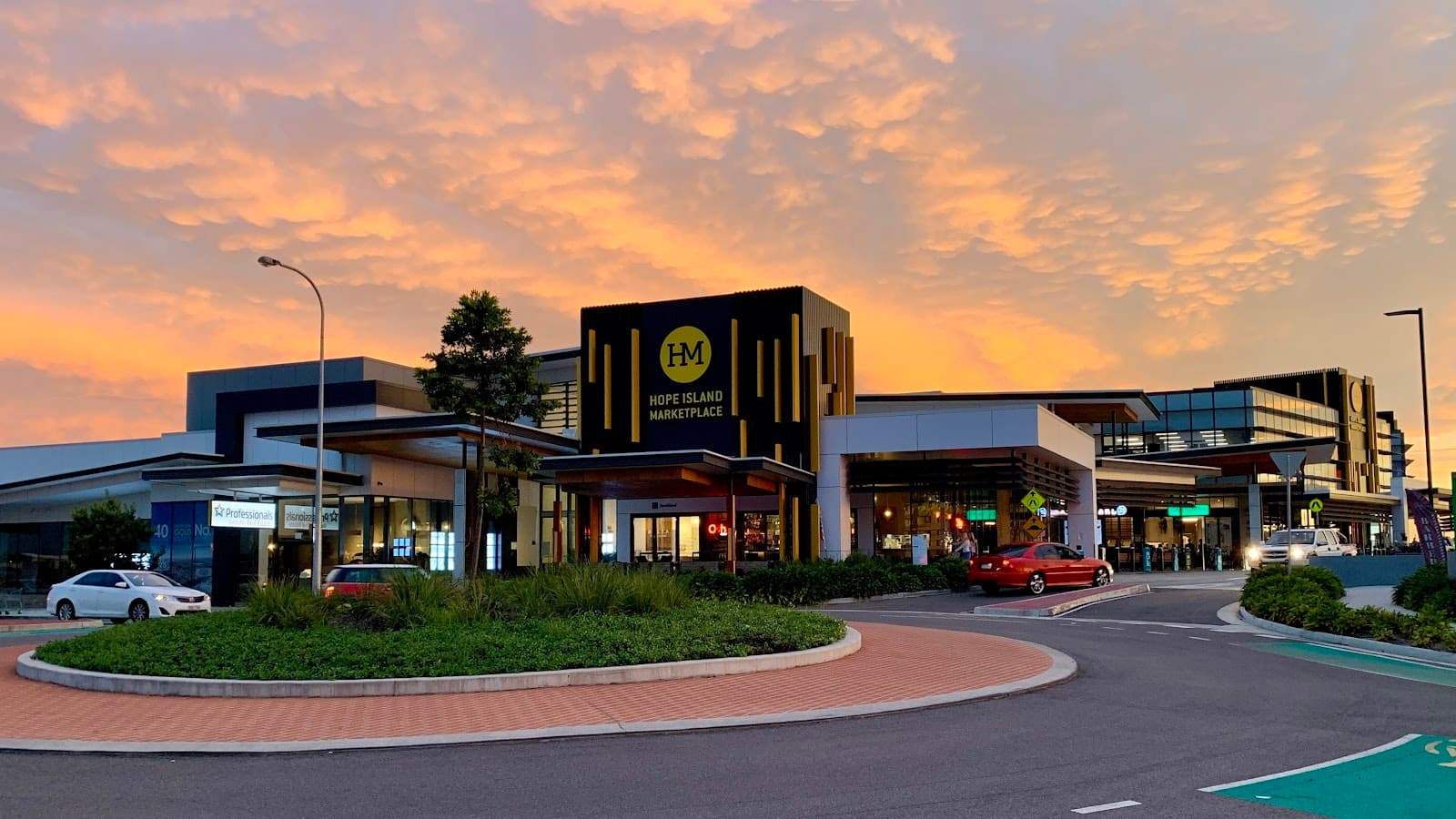 Hope Island Marketplace — Hope Island, Gold Coast