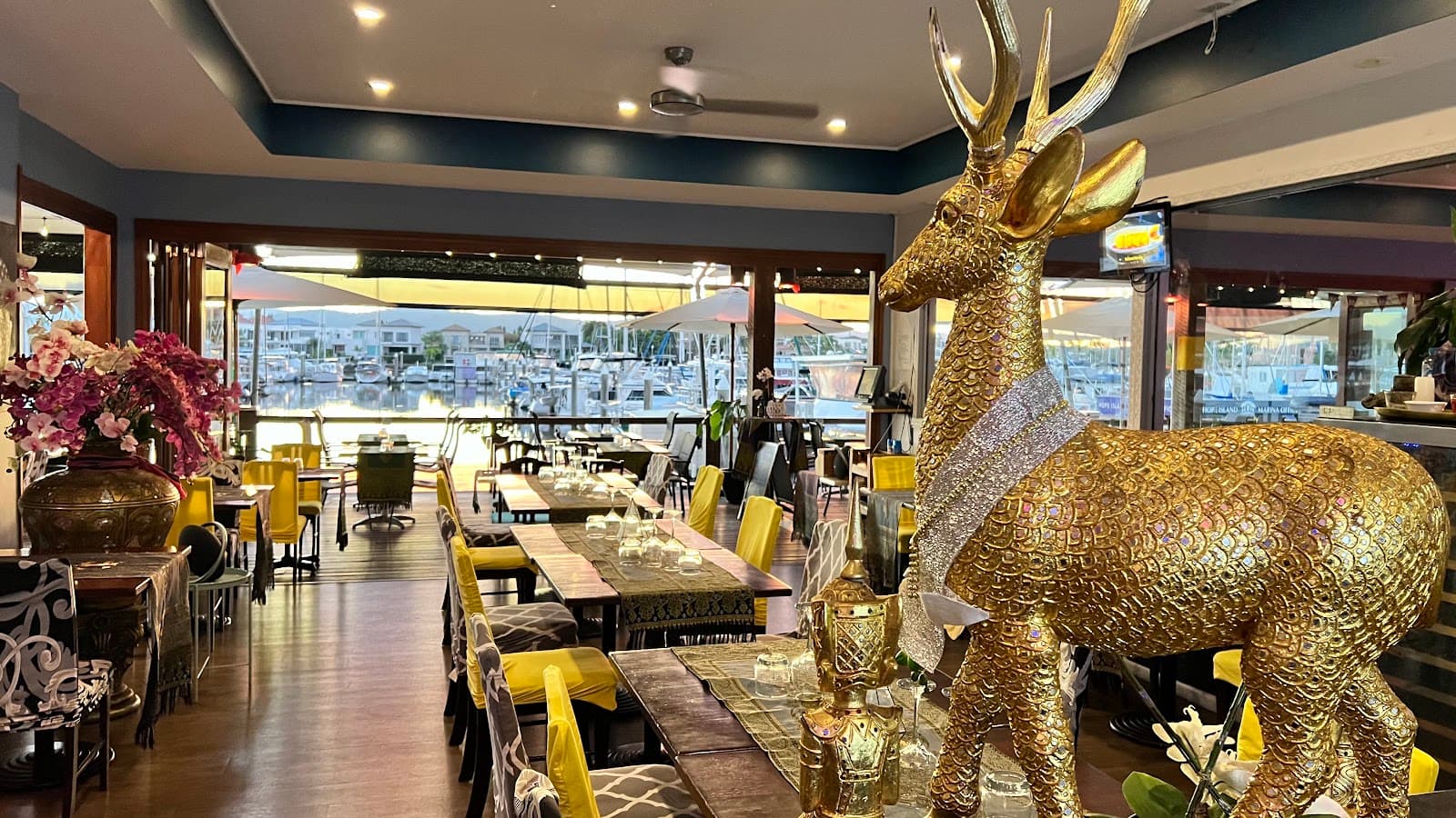Hope Island Shopping Centre — Hope Island, Gold Coast
