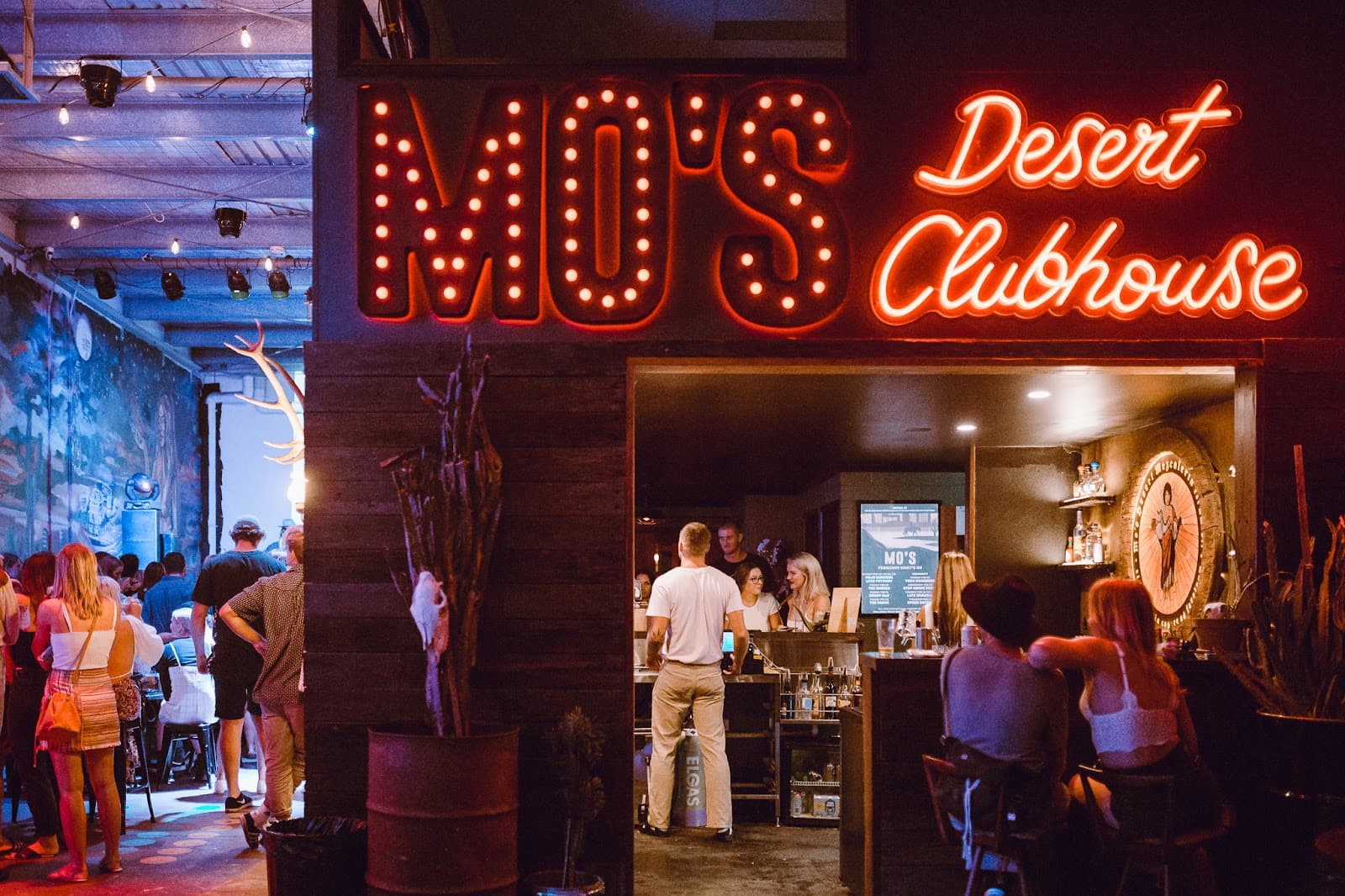 Mo's Desert Clubhouse — Miami, Gold Coast