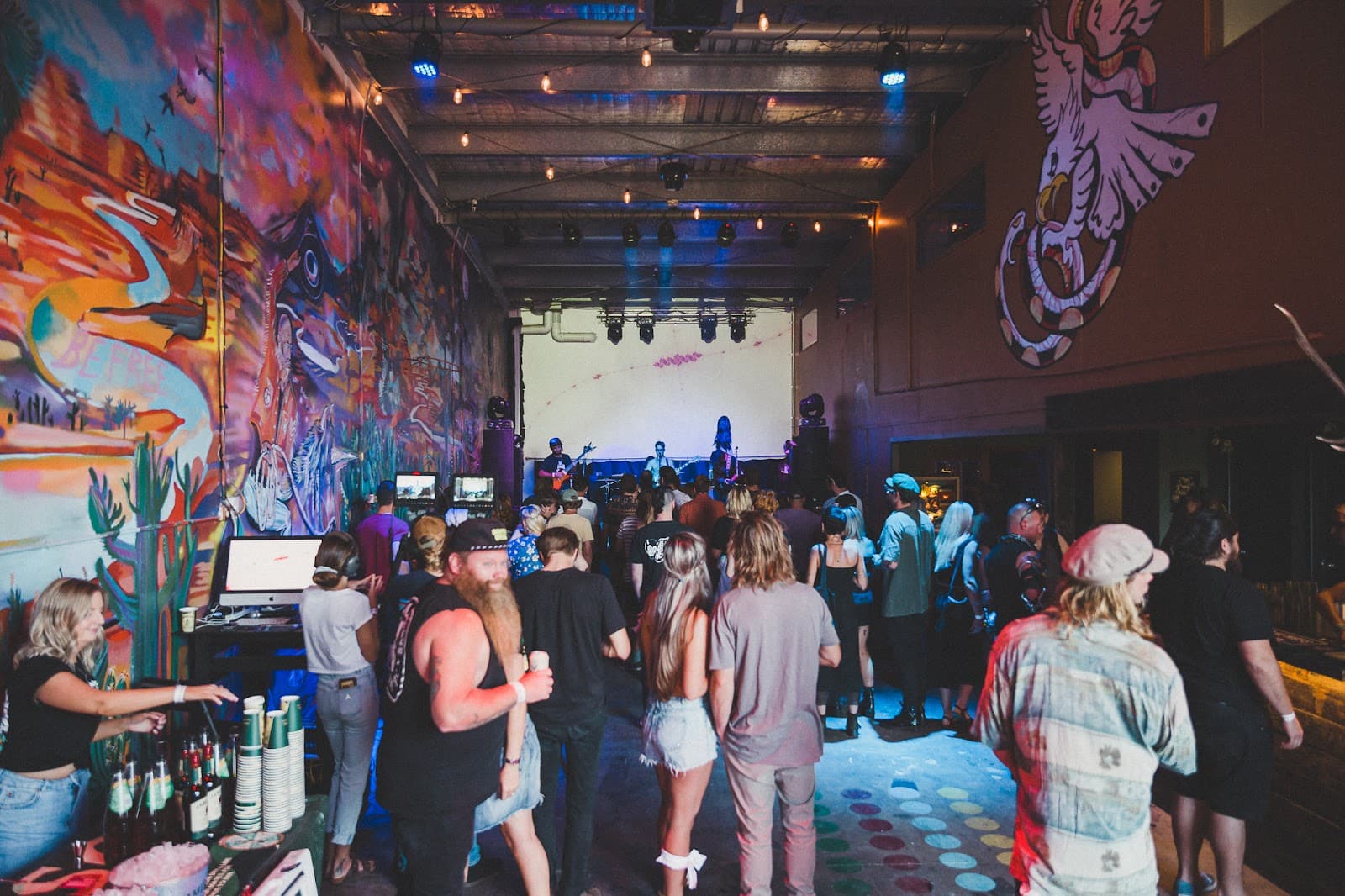 Mo's Desert Clubhouse — Miami, Gold Coast