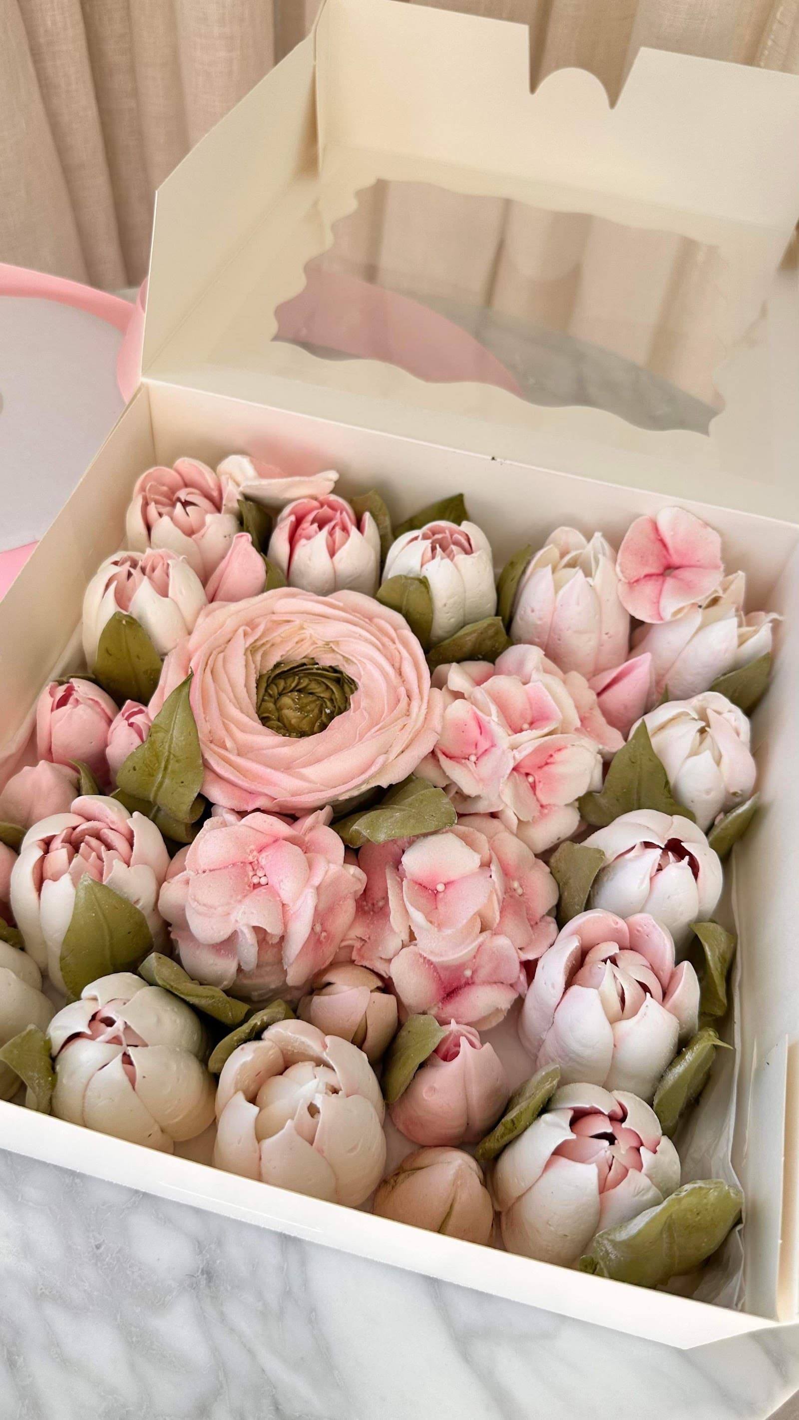 Polyavi Flower Cake — Mermaid Beach, Gold Coast