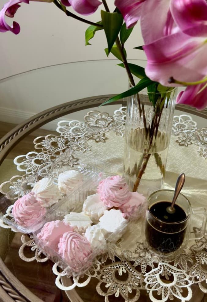 Polyavi Flower Cake — Mermaid Beach, Gold Coast