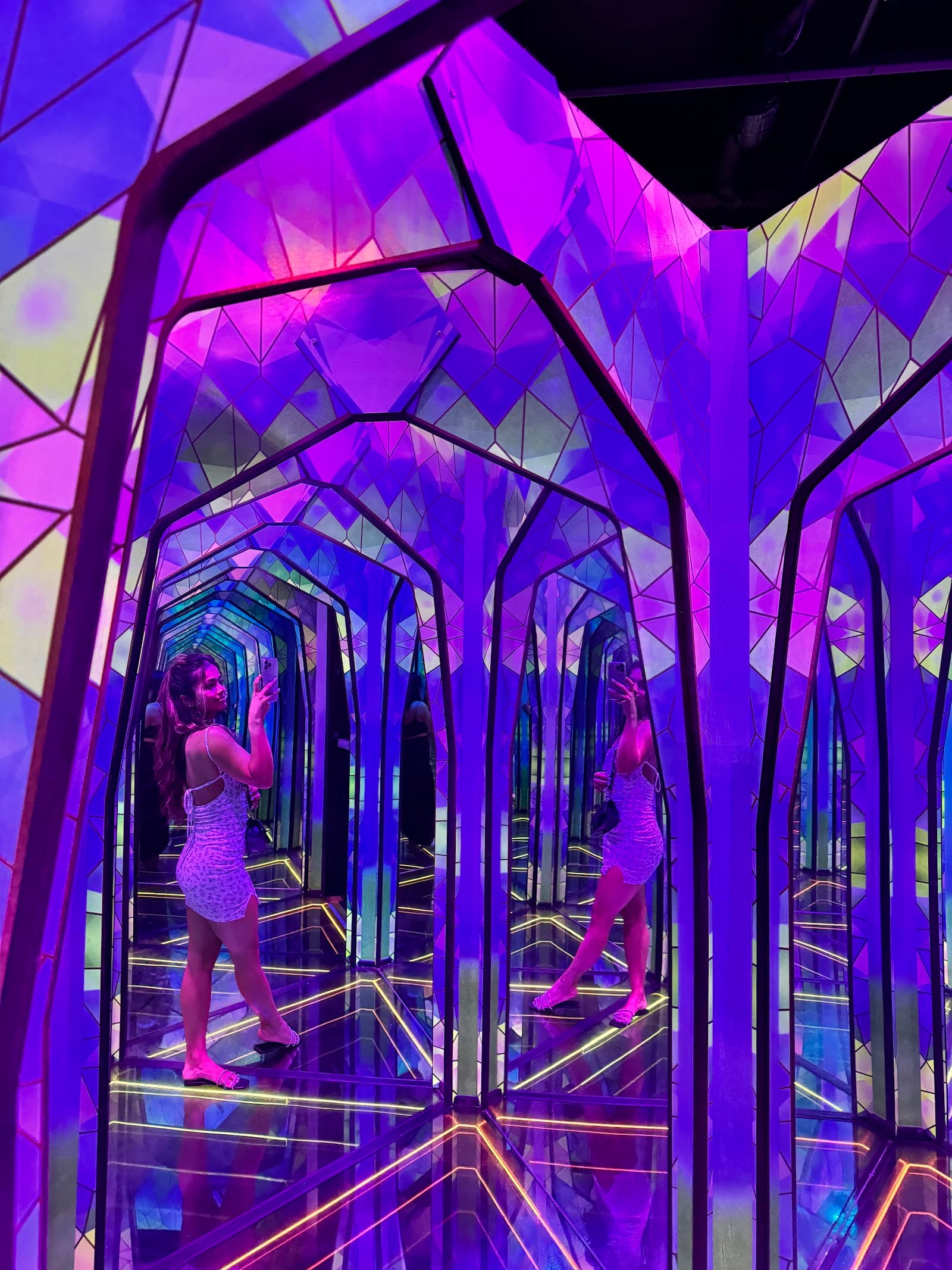 Ripley's Mirror Maze — Surfers Paradise, Gold Coast