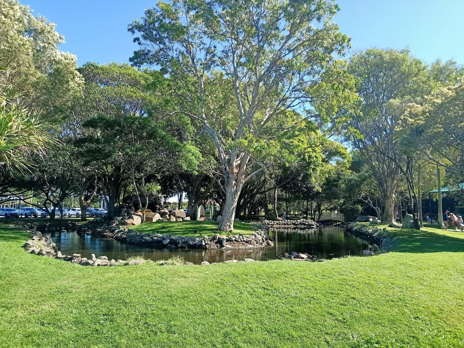 Macintosh Island Park — Main Beach, Gold Coast