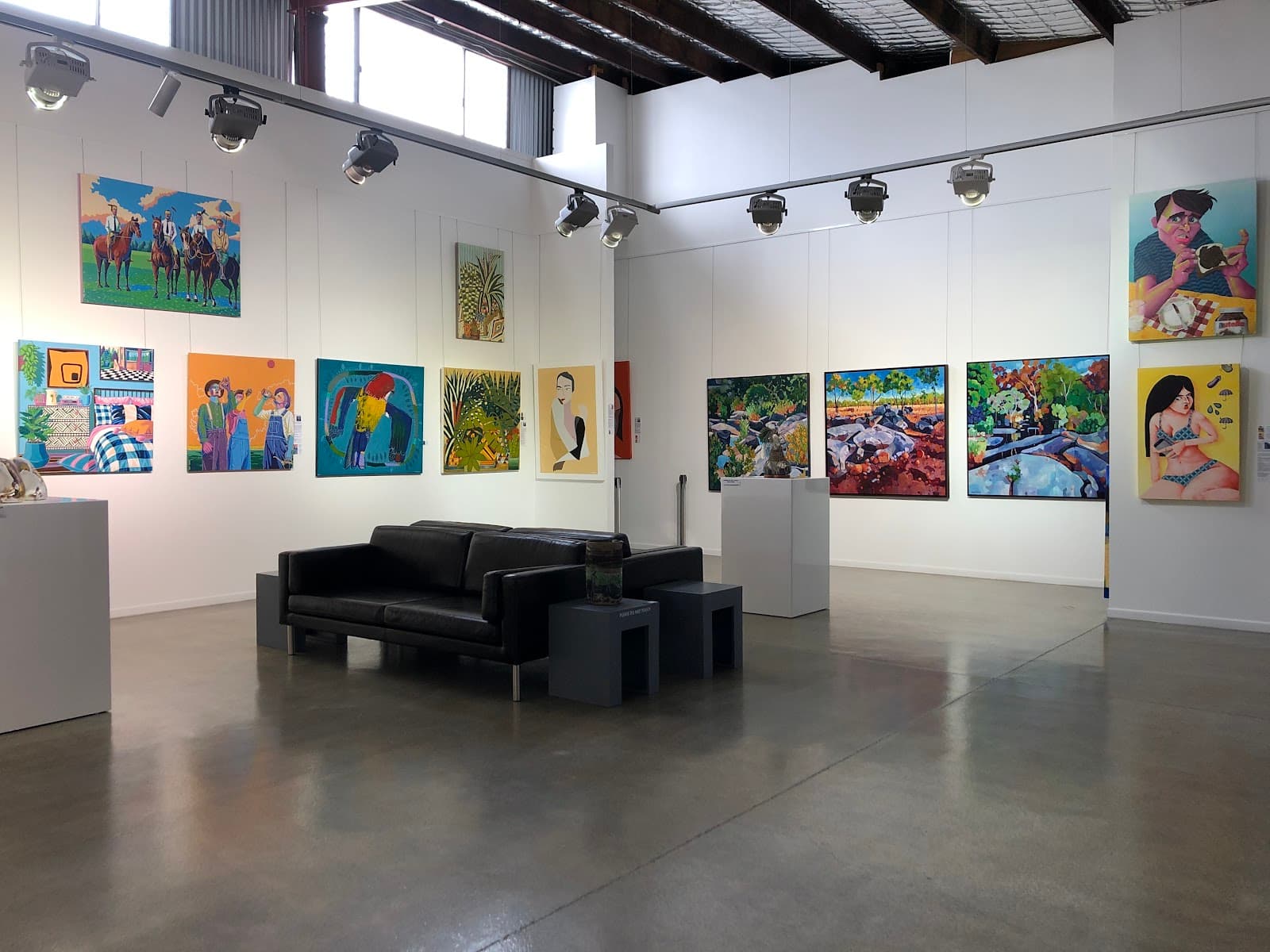 19 Karen Contemporary Art Gallery — Hope Island, Gold Coast