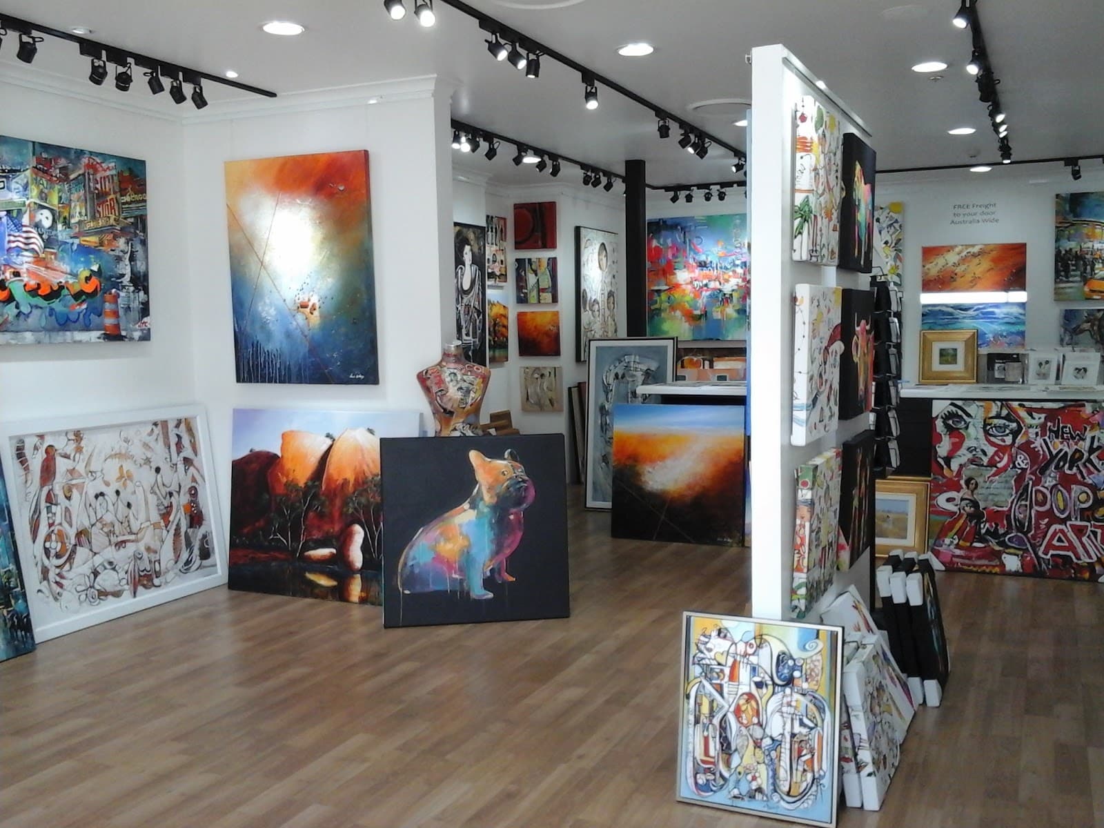 Dalozzo Art Gallery — Main Beach, Gold Coast