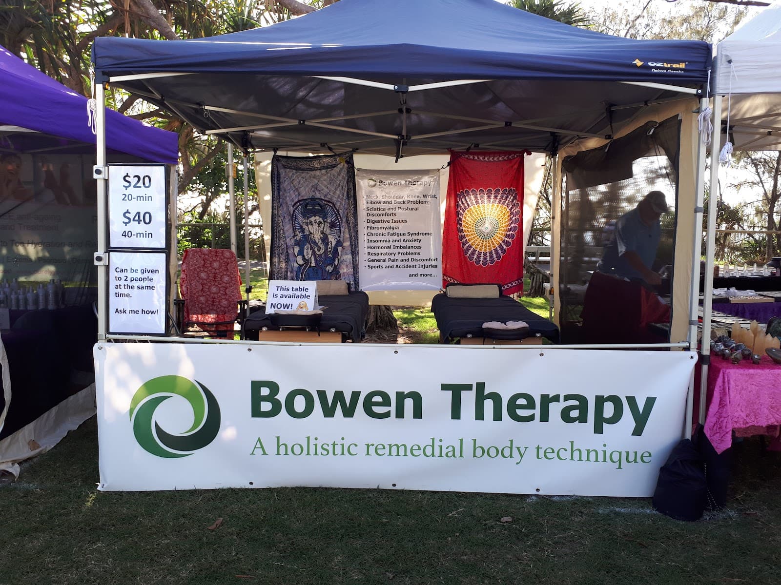 Burleigh Heads (last Sunday)-Art and Craft on the Coast Beachfront Markets — Burleigh Heads, Gold Coast