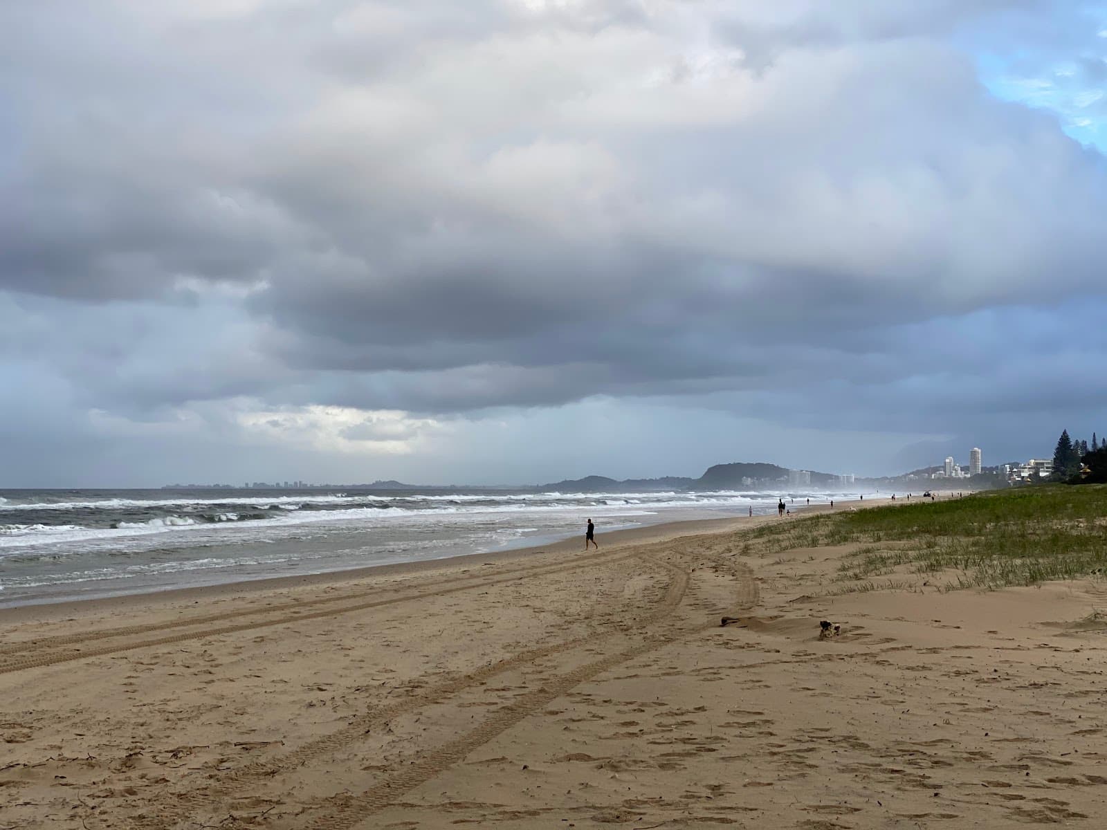 Volley Mermaid Beach — Mermaid Beach, Gold Coast