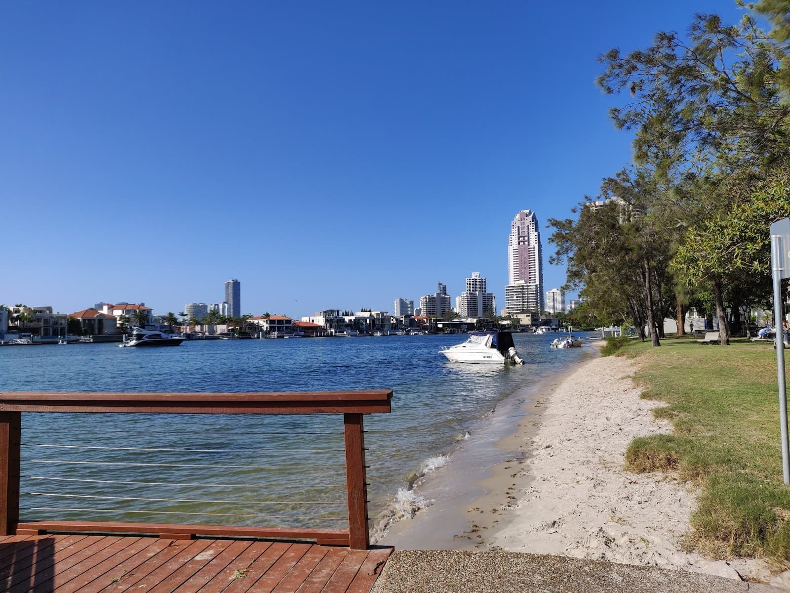Budds Beach Surfers Paradise — Robina, Gold Coast