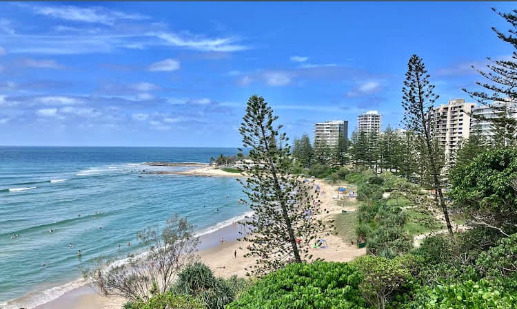 Rainbow Bay Beach — Hope Island, Gold Coast