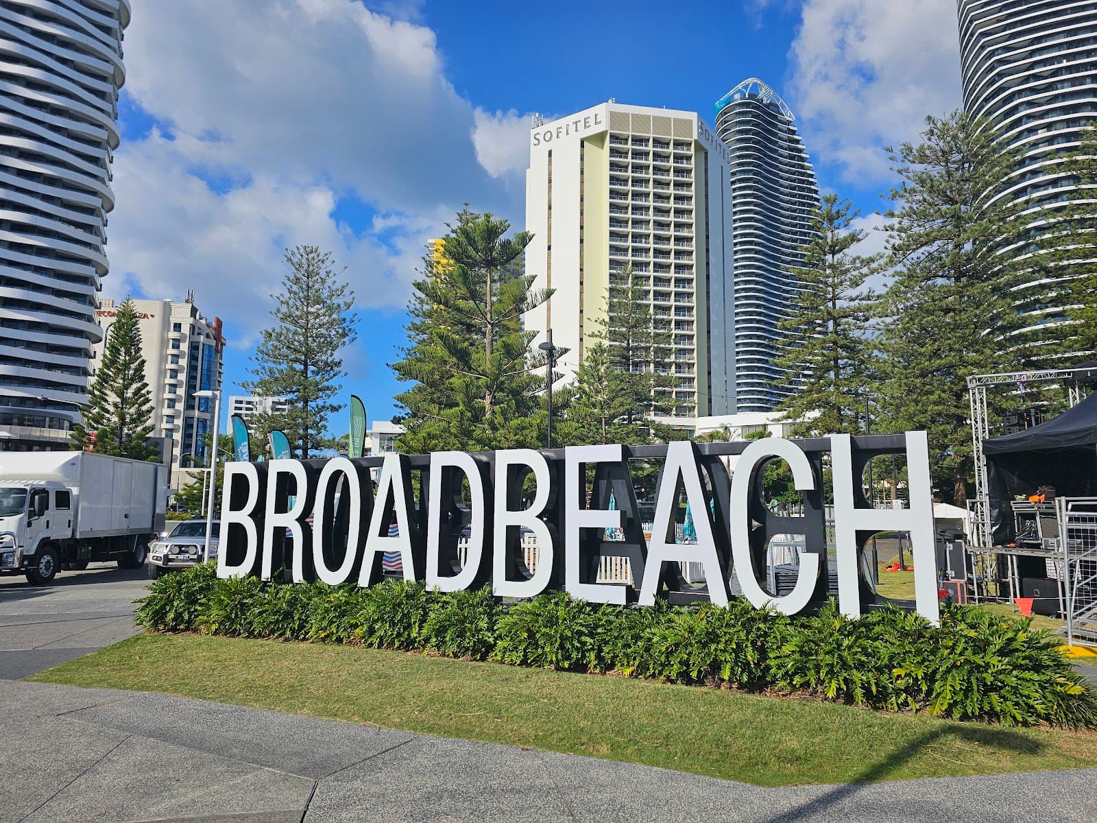 Broadbeach Sign — Robina, Gold Coast