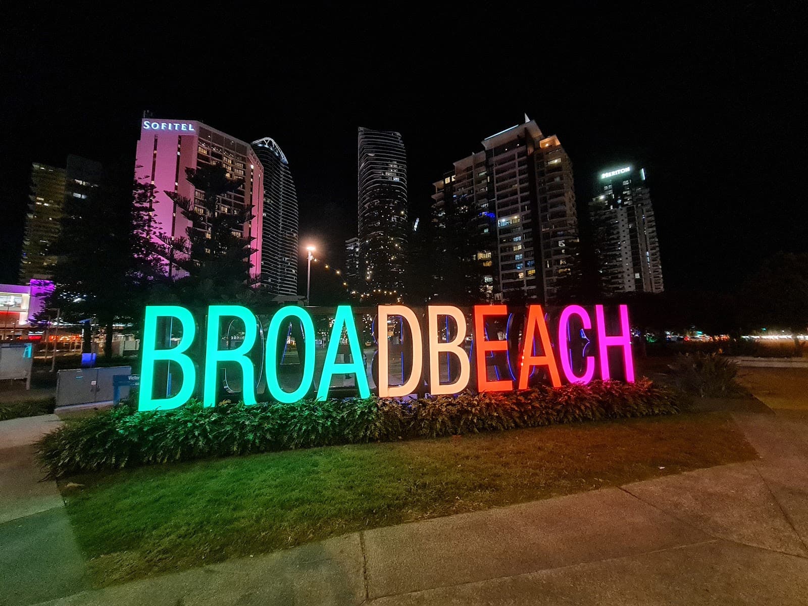 Broadbeach Sign — Robina, Gold Coast