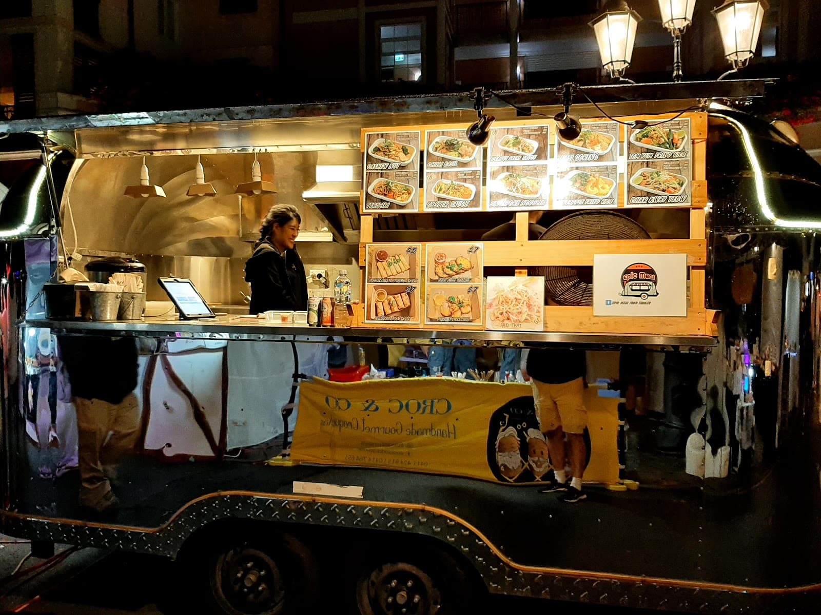 Emerald Lakes Market — Hope Island, Gold Coast