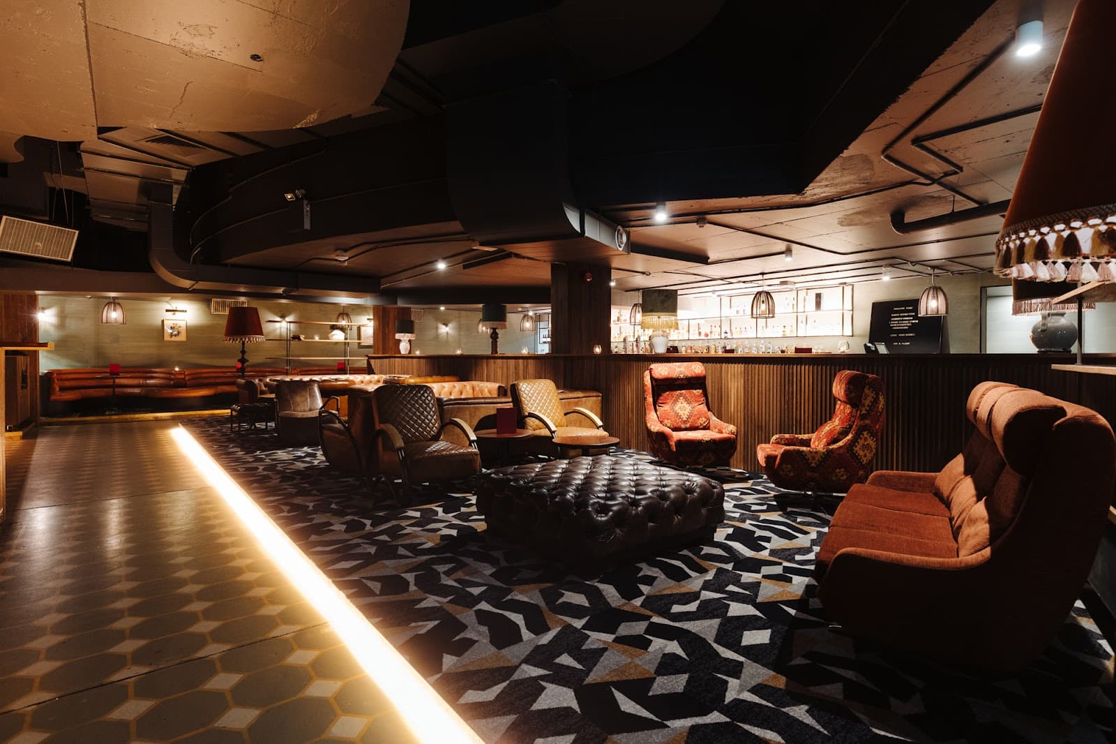 Duke's Parlour — Surfers Paradise, Gold Coast