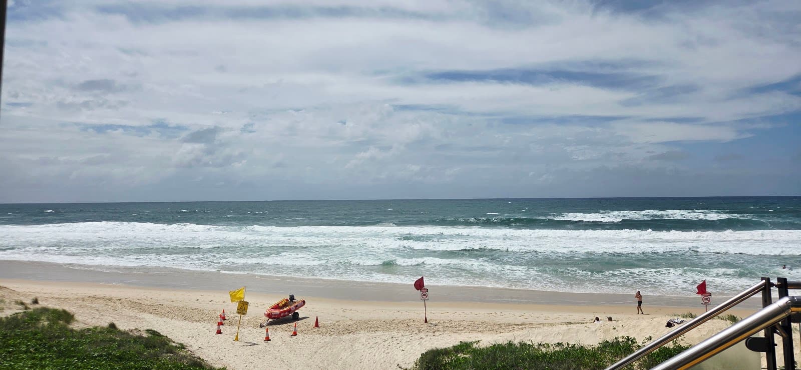 Nobby's Beach Surf Club — Mermaid Beach, Gold Coast