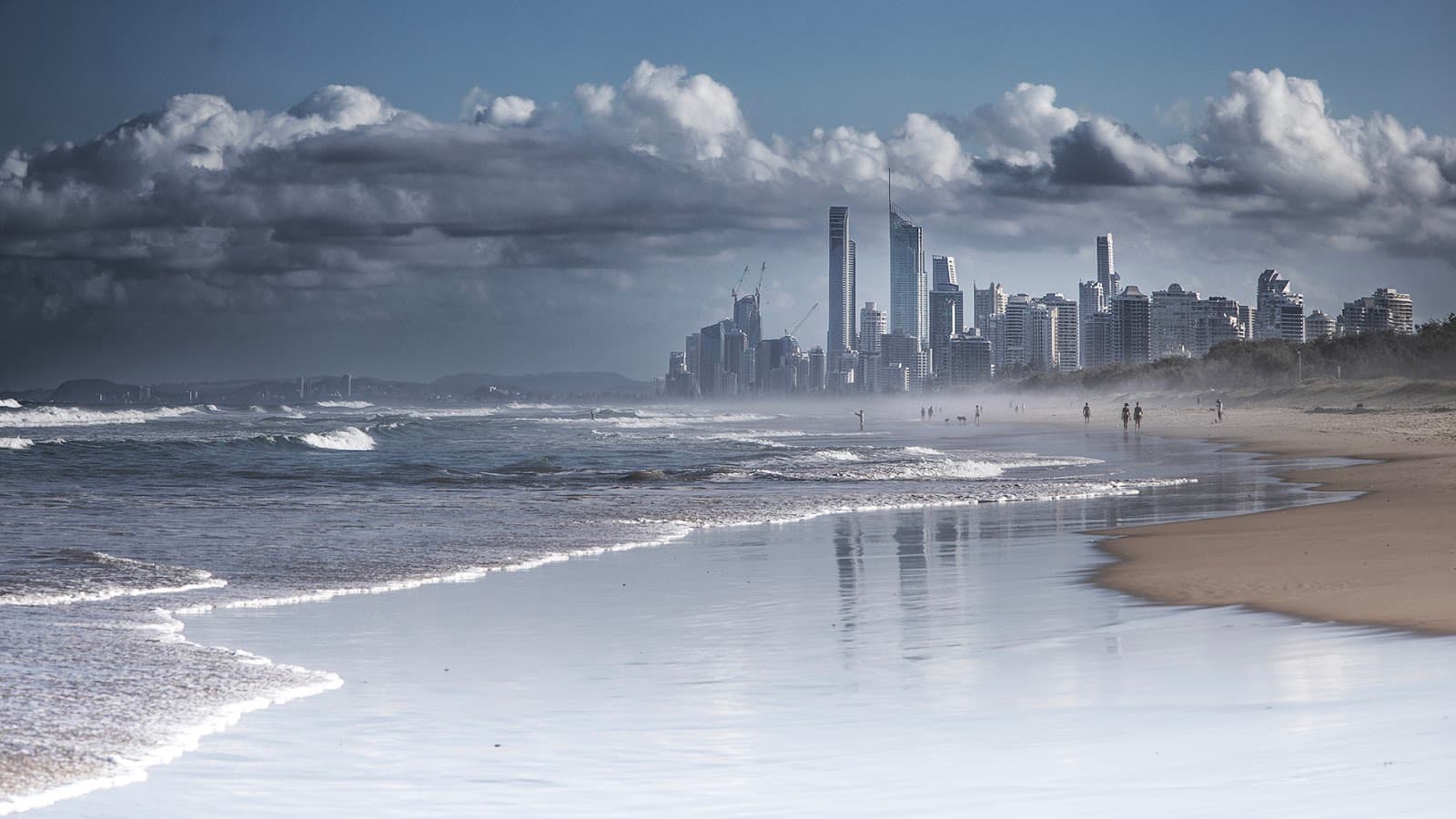 Lifeguard Tower 45 (Seaway) — Main Beach, Gold Coast